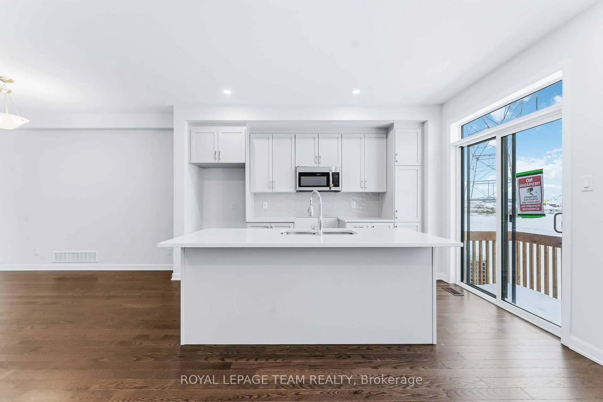 Photo 10 of 742 Fairline Row, Ottawa, Kanata - Emerald Meadows/Trailwest — HOMEH