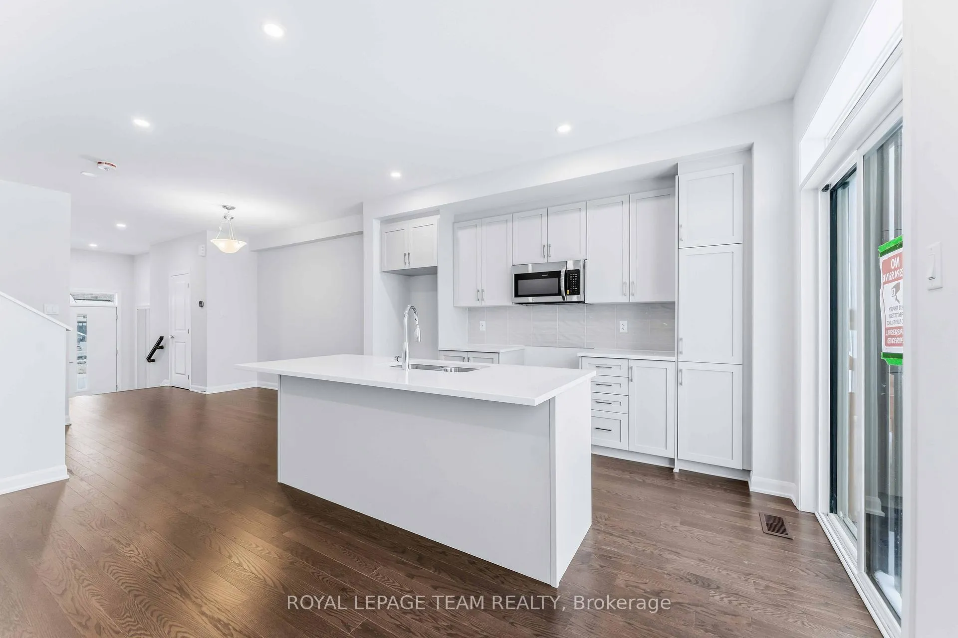 Photo 13 of 742 Fairline Row, Ottawa, Kanata - Emerald Meadows/Trailwest — HOMEH