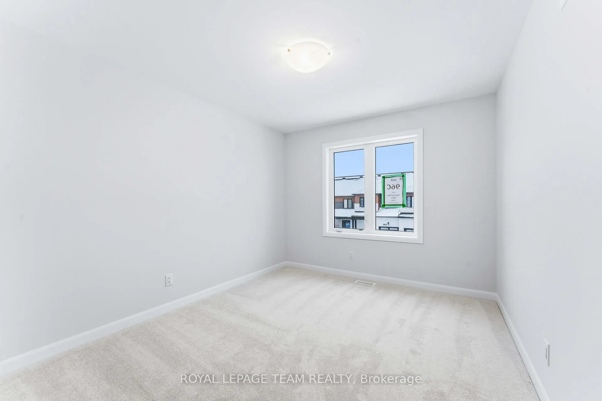 Photo 25 of 742 Fairline Row, Ottawa, Kanata - Emerald Meadows/Trailwest — HOMEH