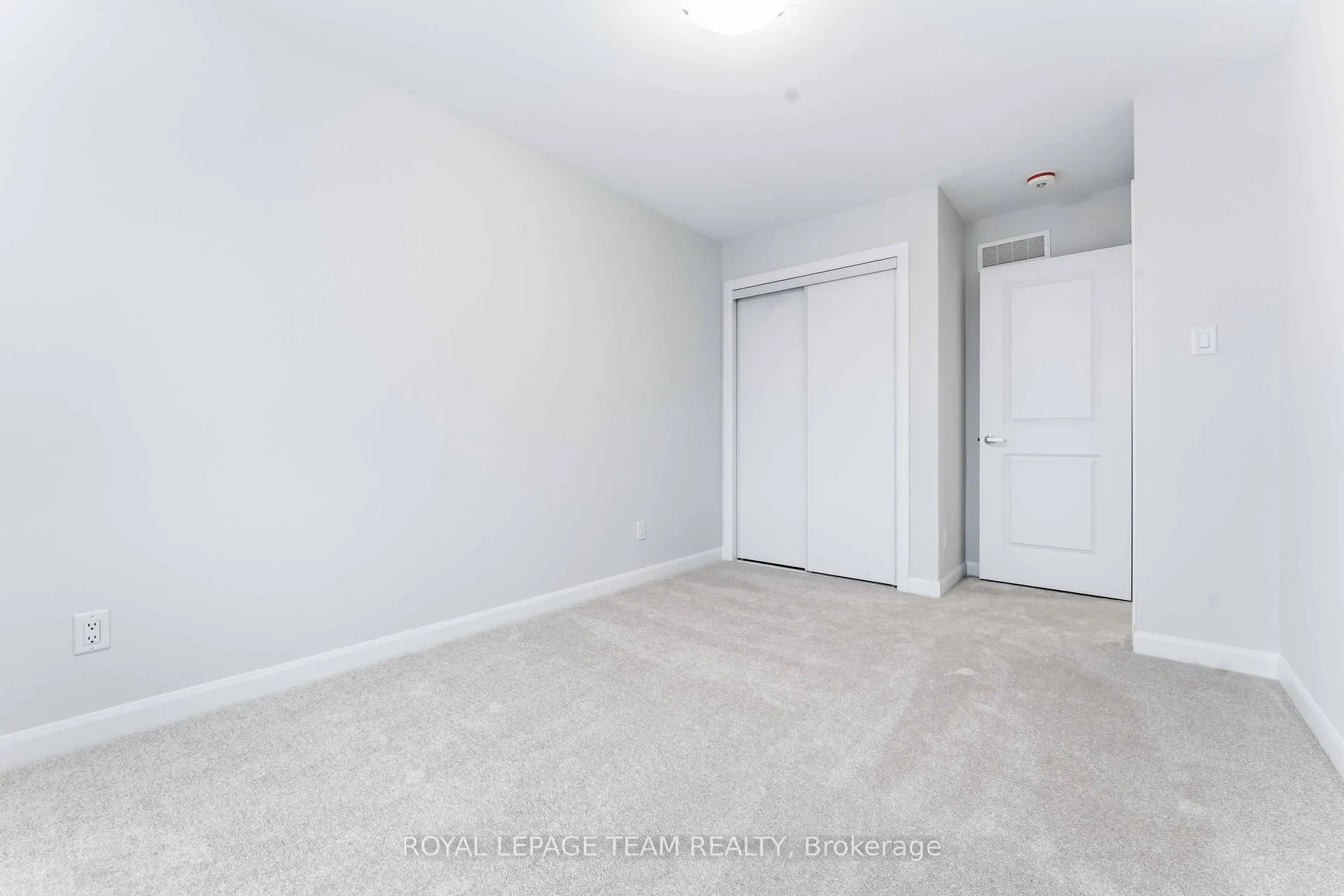 Photo 29 of 742 Fairline Row, Ottawa, Kanata - Emerald Meadows/Trailwest — HOMEH