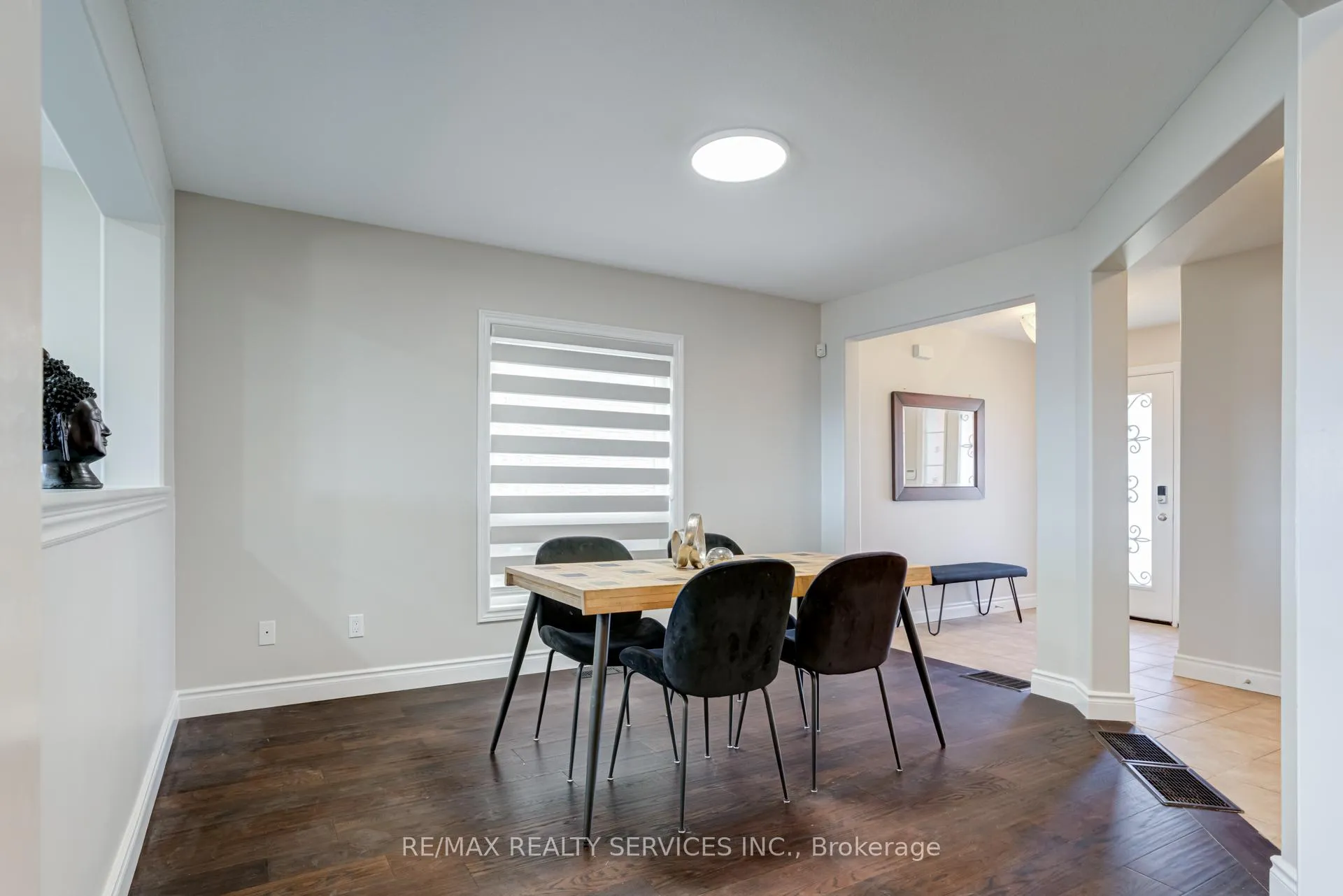 Photo 5 of 141 Kemp Crescent, Guelph, Grange Road — HOMEH