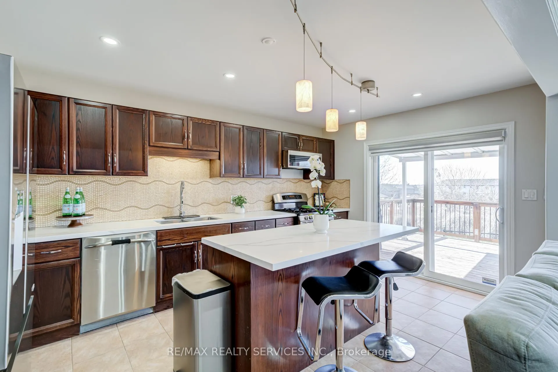 Photo 8 of 141 Kemp Crescent, Guelph, Grange Road — HOMEH