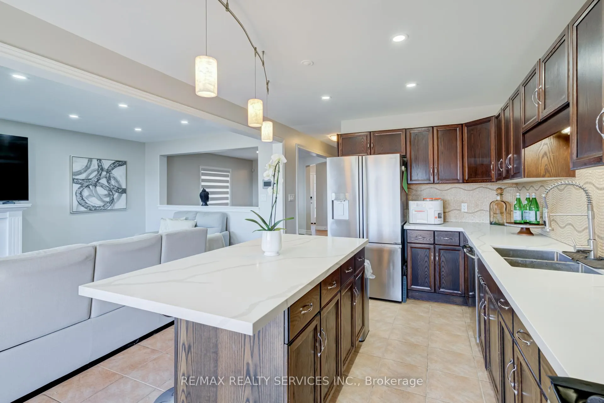 Photo 11 of 141 Kemp Crescent, Guelph, Grange Road — HOMEH