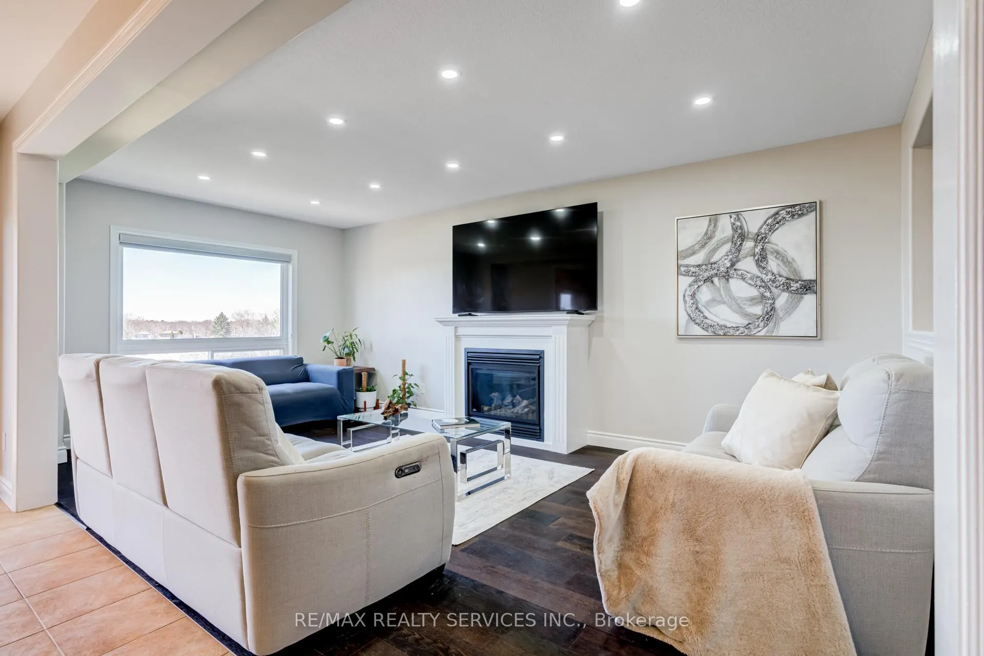 Photo 15 of 141 Kemp Crescent, Guelph, Grange Road — HOMEH