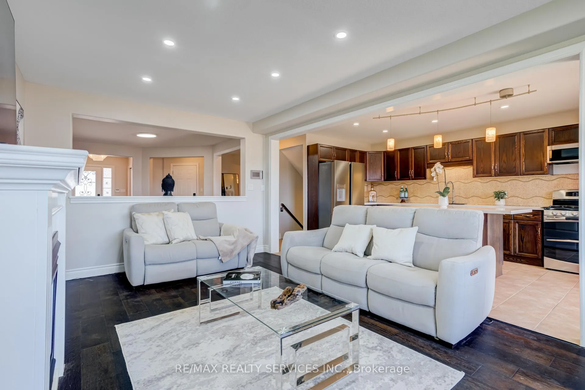 Photo 16 of 141 Kemp Crescent, Guelph, Grange Road — HOMEH