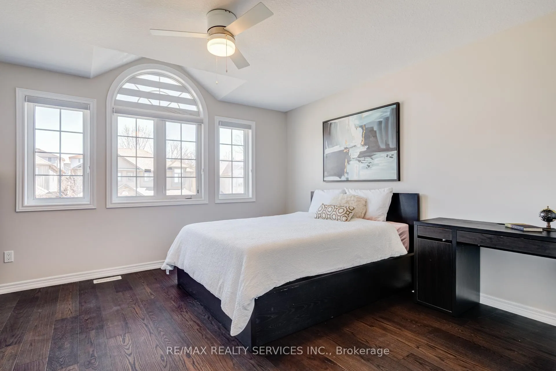 Photo 23 of 141 Kemp Crescent, Guelph, Grange Road — HOMEH