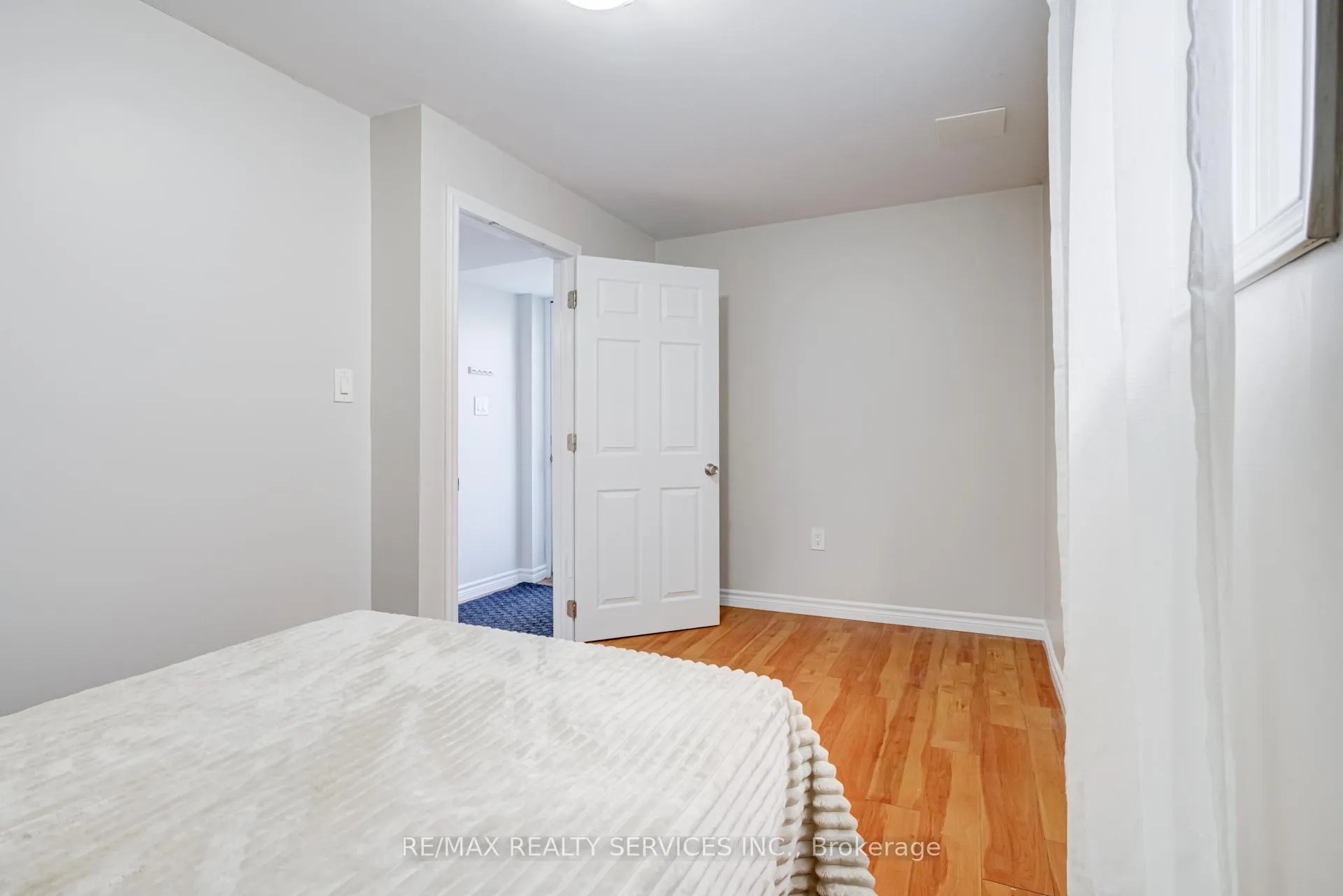 Photo 35 of 141 Kemp Crescent, Guelph, Grange Road — HOMEH
