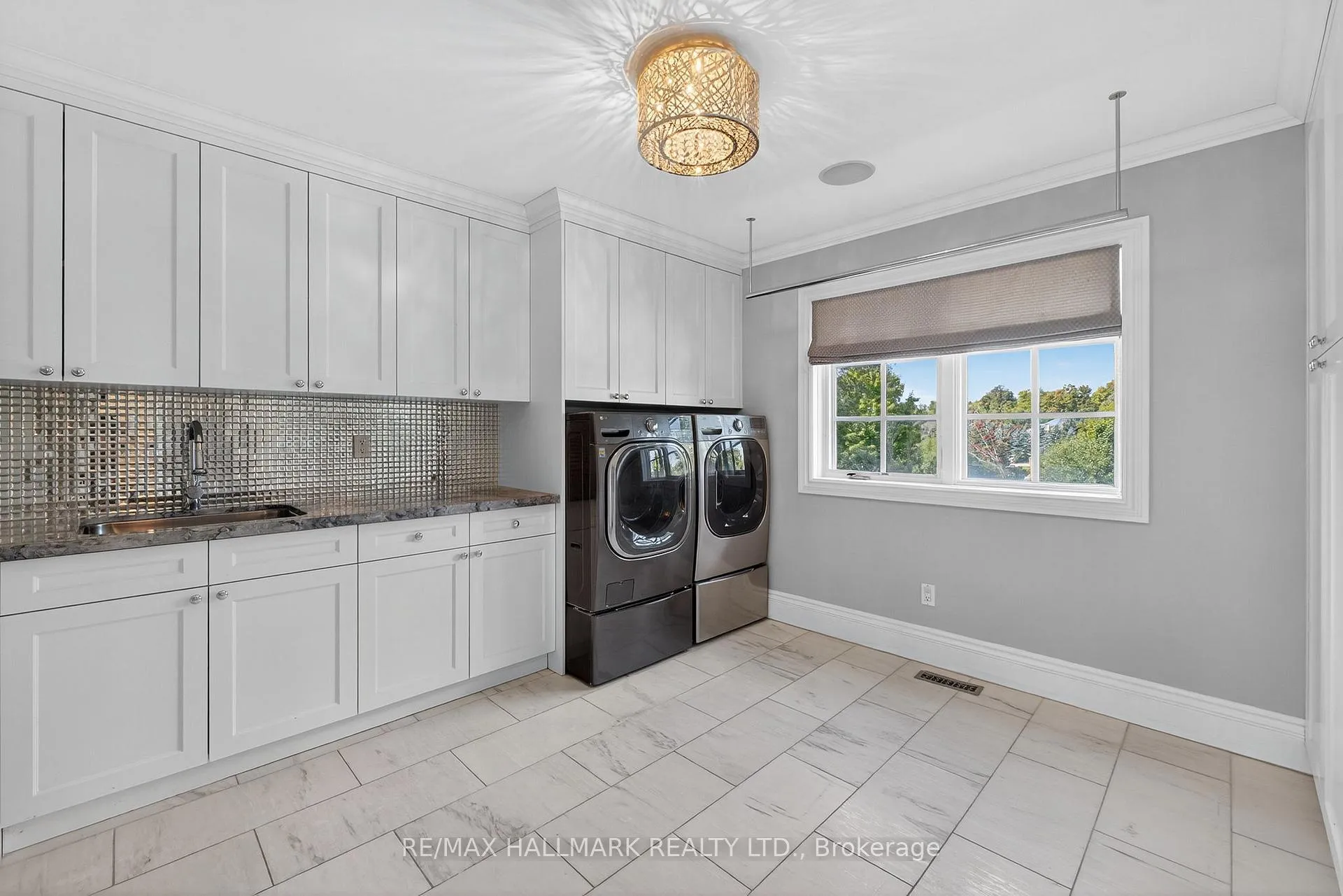 Photo 42 of 61 Petermar Drive, Vaughan, Vellore Village — HOMEH