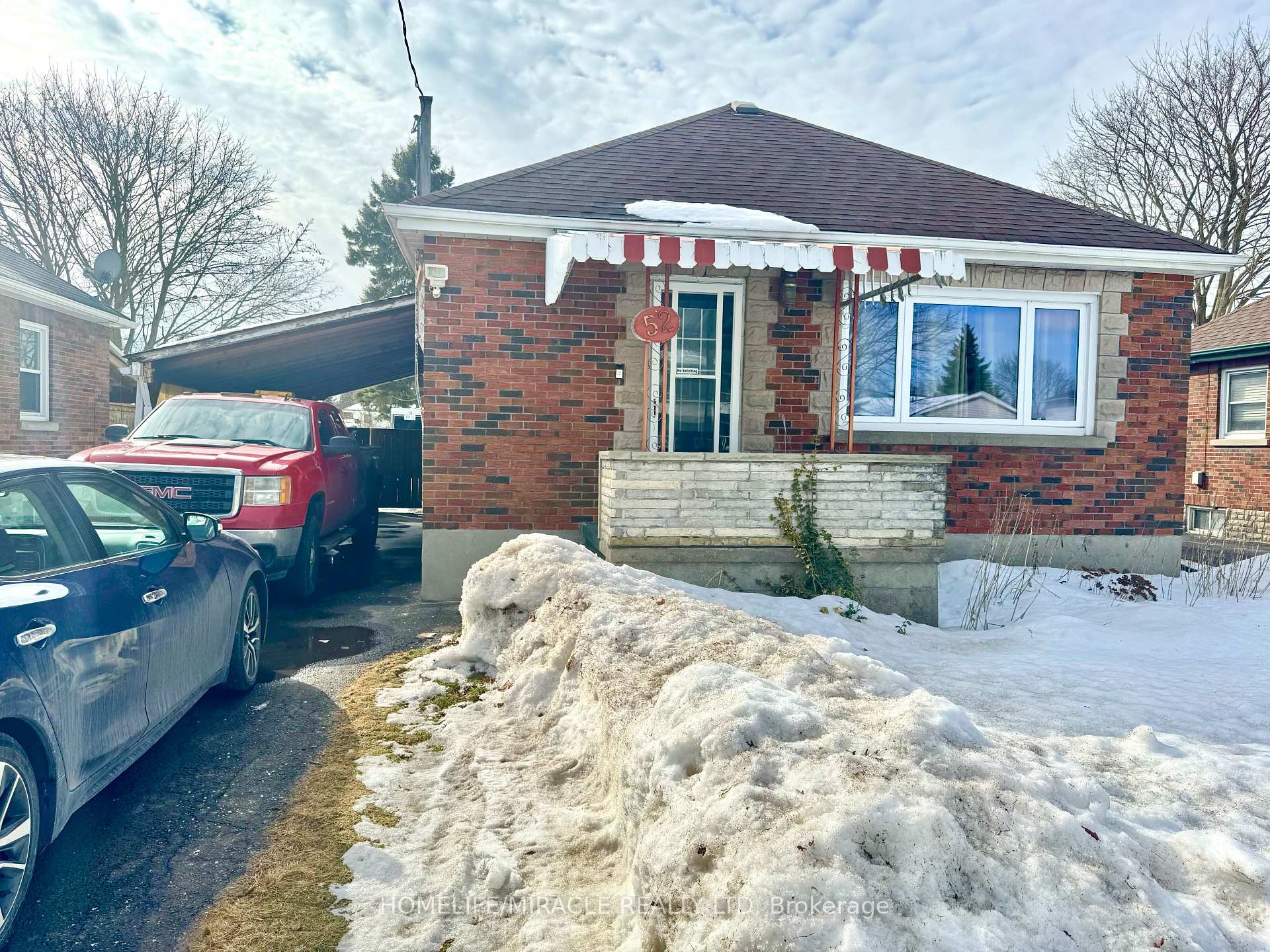 Photo 2 of Unit Upper Level, 52 Simpson ( Upper Level ) Avenue, Clarington, Bowmanville — HOMEH