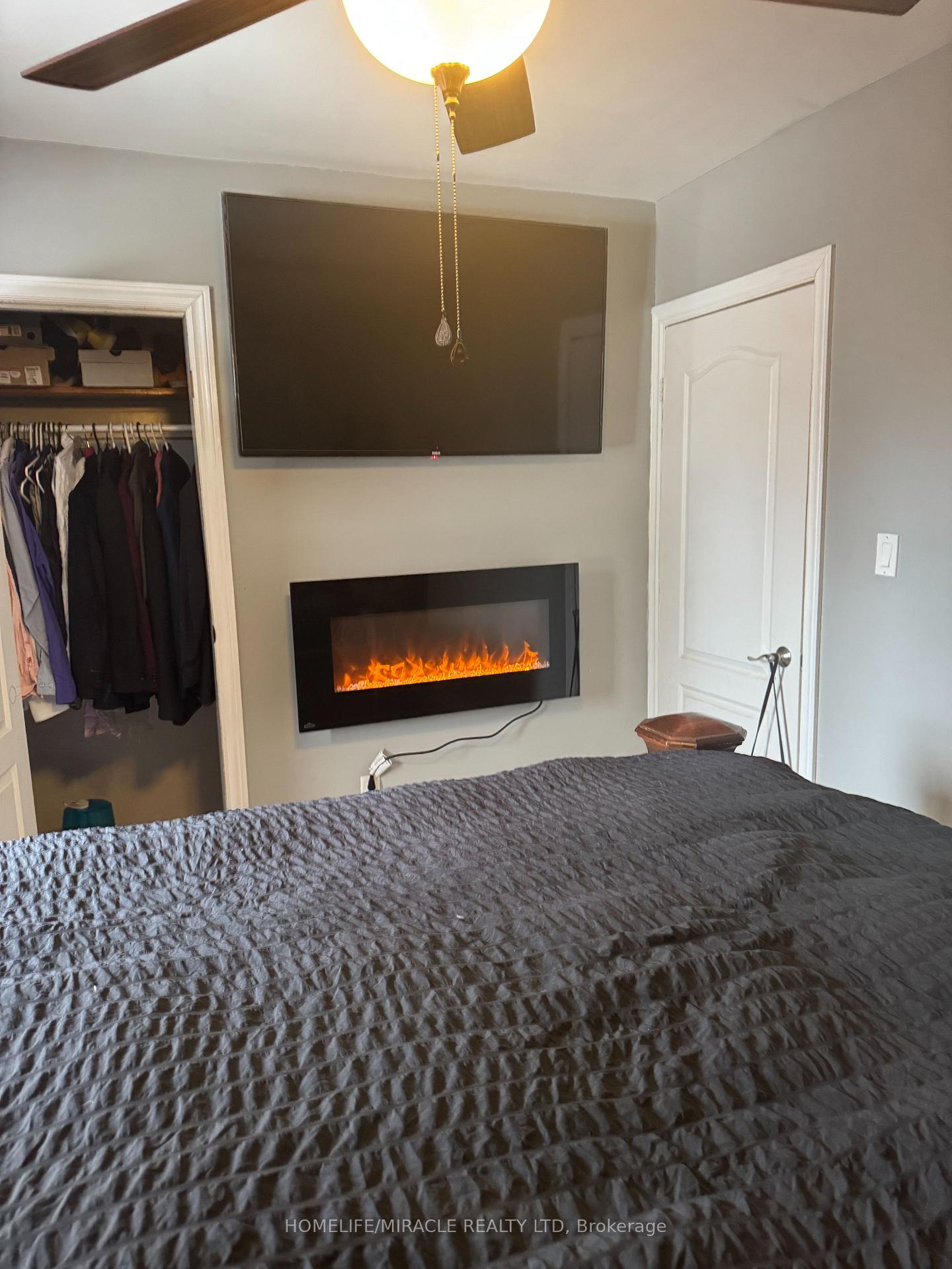 Photo 8 of Unit Upper Level, 52 Simpson ( Upper Level ) Avenue, Clarington, Bowmanville — HOMEH