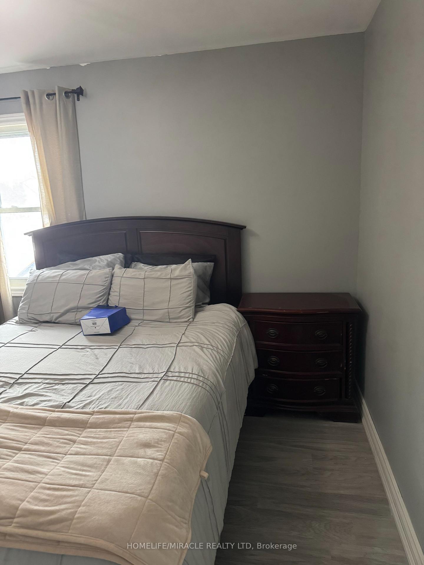 Photo 9 of Unit Upper Level, 52 Simpson ( Upper Level ) Avenue, Clarington, Bowmanville — HOMEH