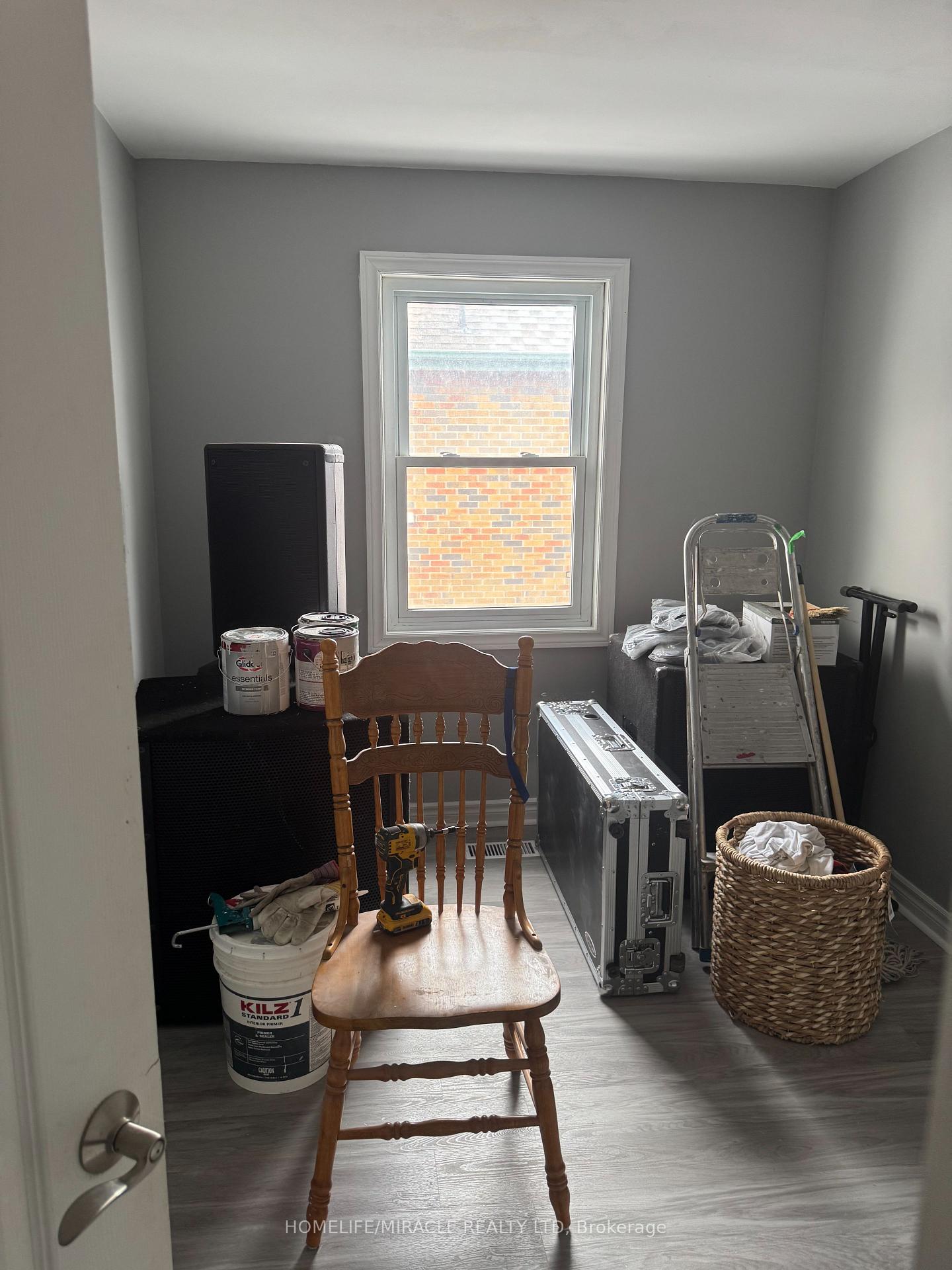 Photo 12 of Unit Upper Level, 52 Simpson ( Upper Level ) Avenue, Clarington, Bowmanville — HOMEH