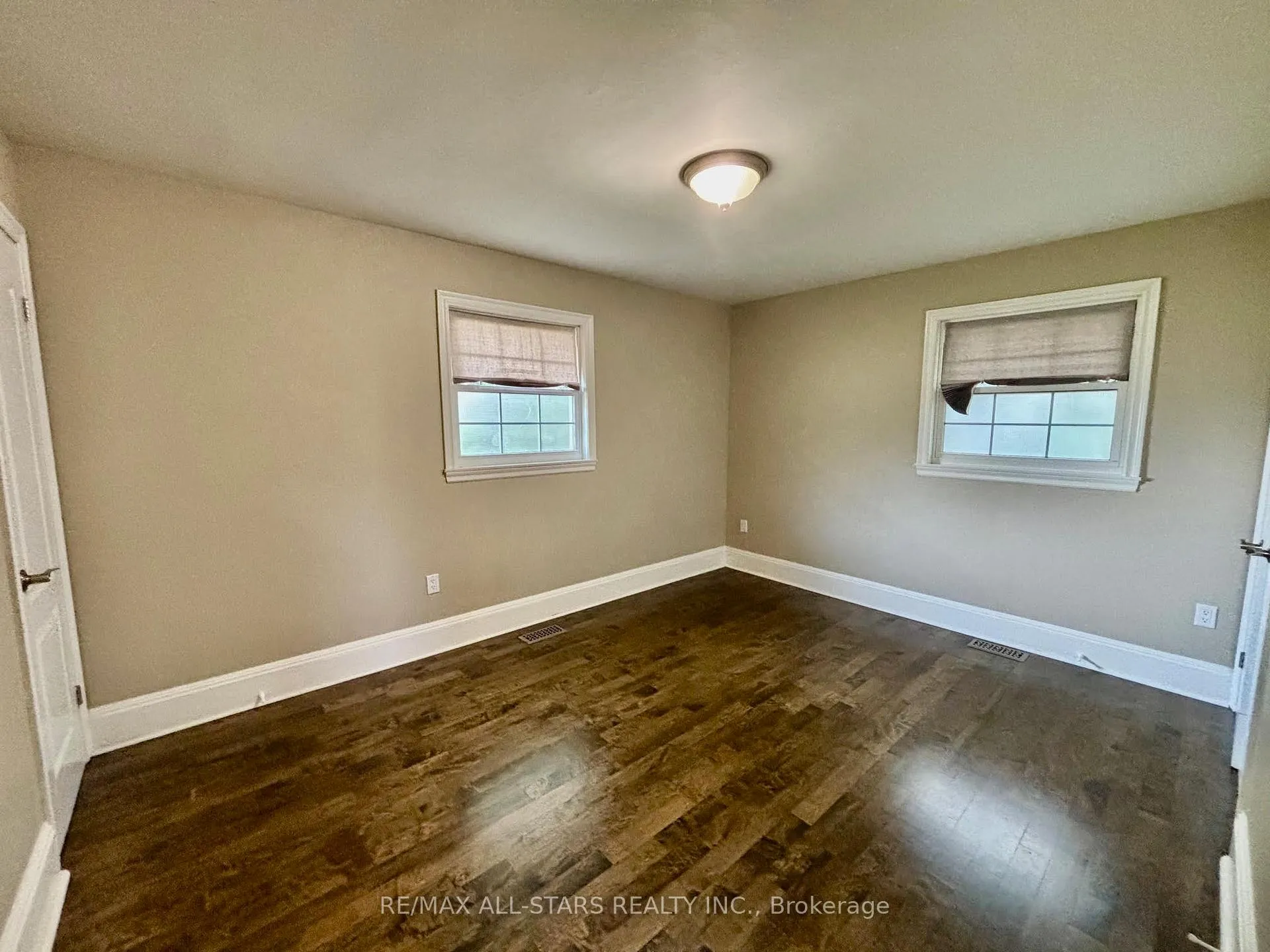 Photo 8 of 11648 Kennedy Road, Markham, Markham Village — HOMEH