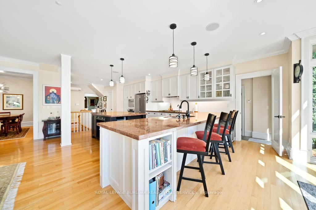 Photo 15 of 3104 First Street, Burlington, Roseland — HOMEH