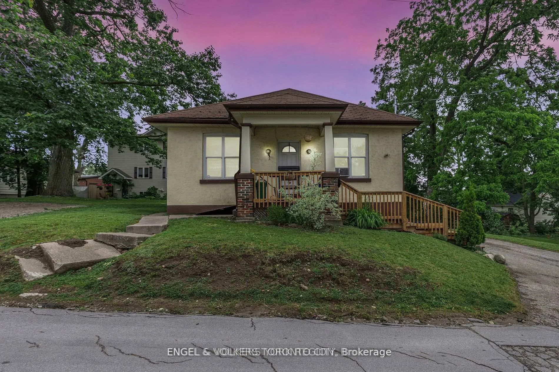 Photo 1 of 23 Lount Street, Barrie, Wellington — HOMEH