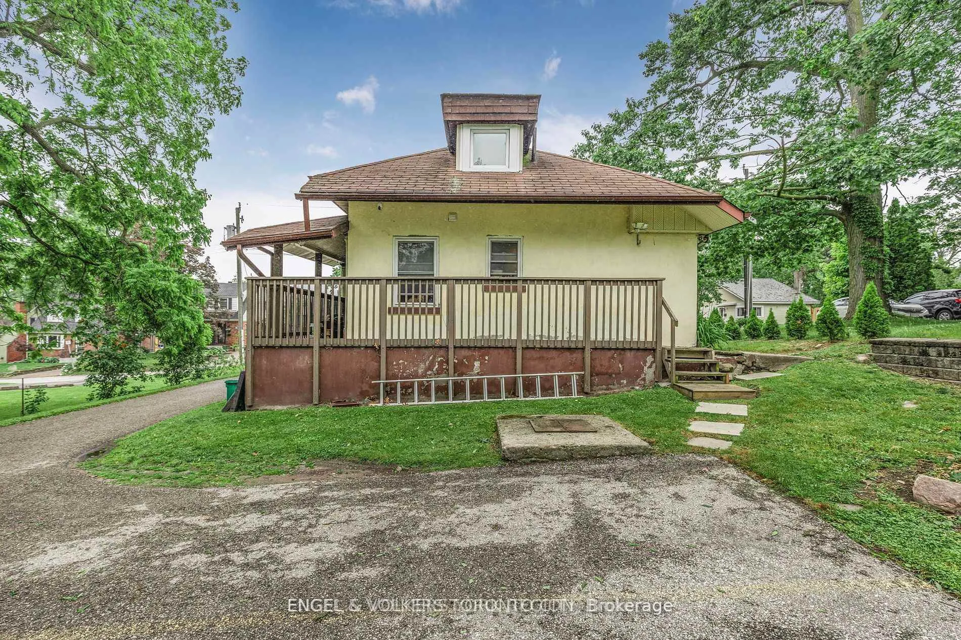 Photo 5 of 23 Lount Street, Barrie, Wellington — HOMEH