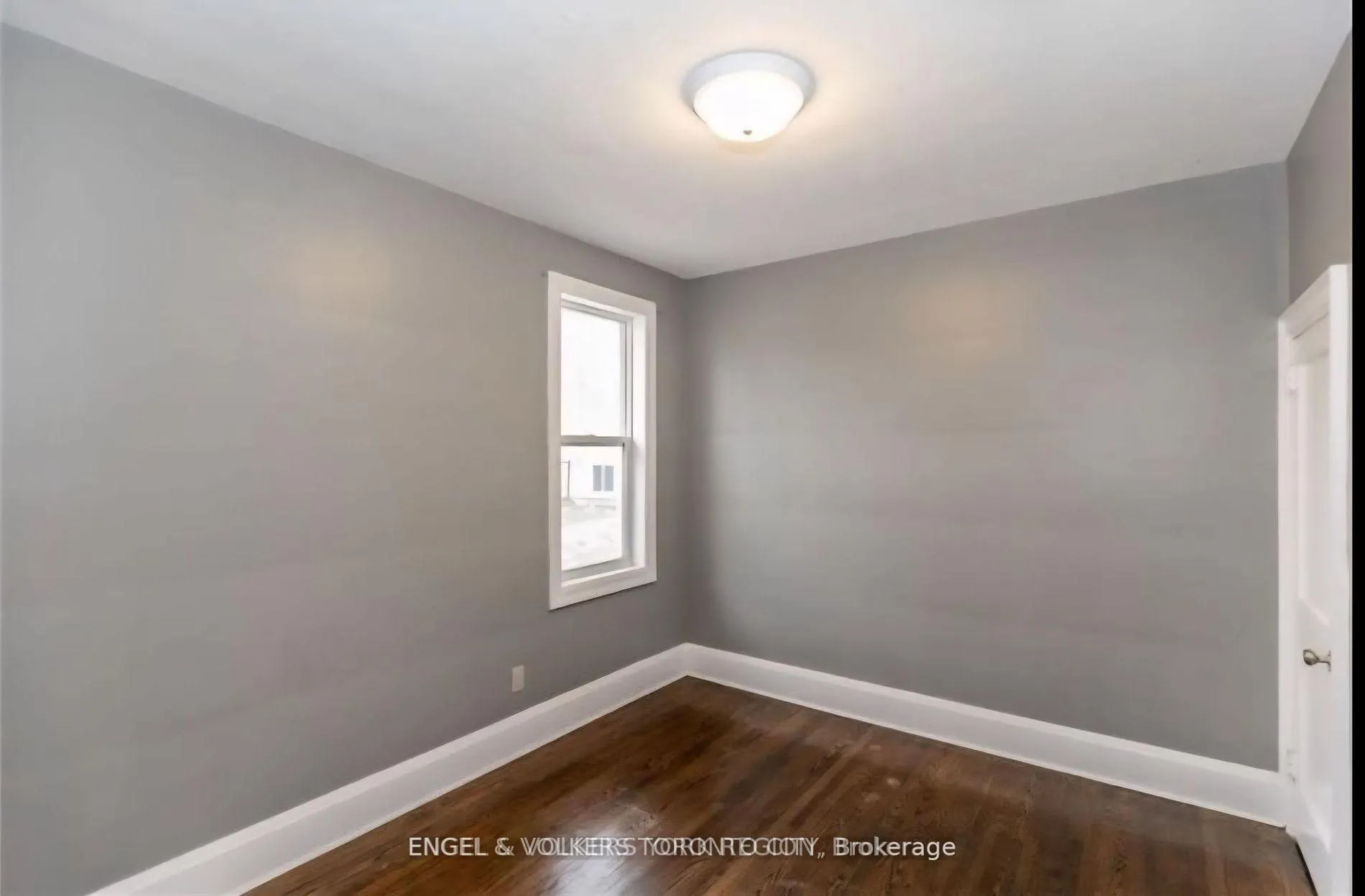 Photo 12 of 23 Lount Street, Barrie, Wellington — HOMEH