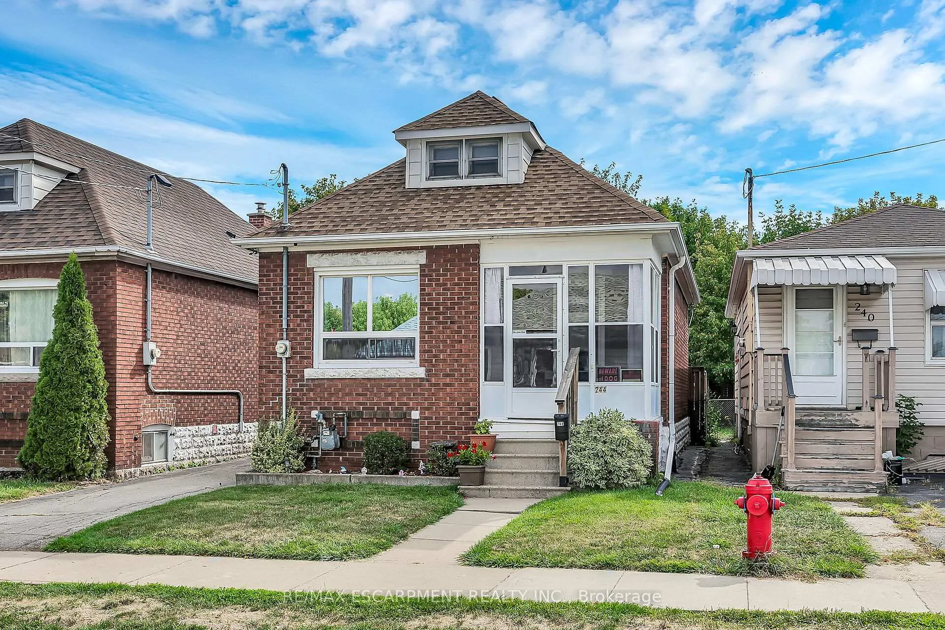 Photo 3 of 244 Cope Street, Hamilton, Homeside — HOMEH