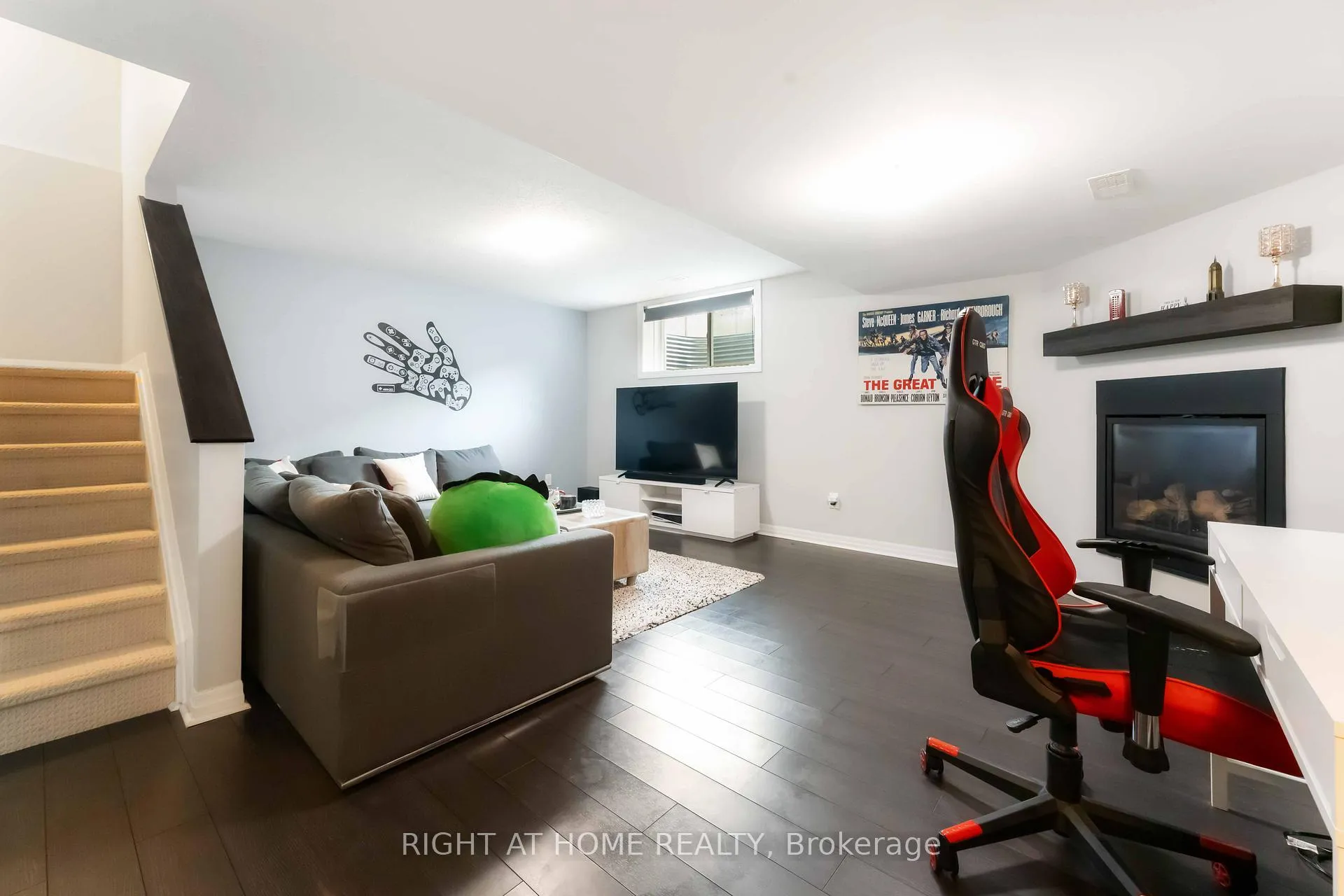 Photo 22 of 237 Kingswell Street, Ottawa, Leitrim — HOMEH