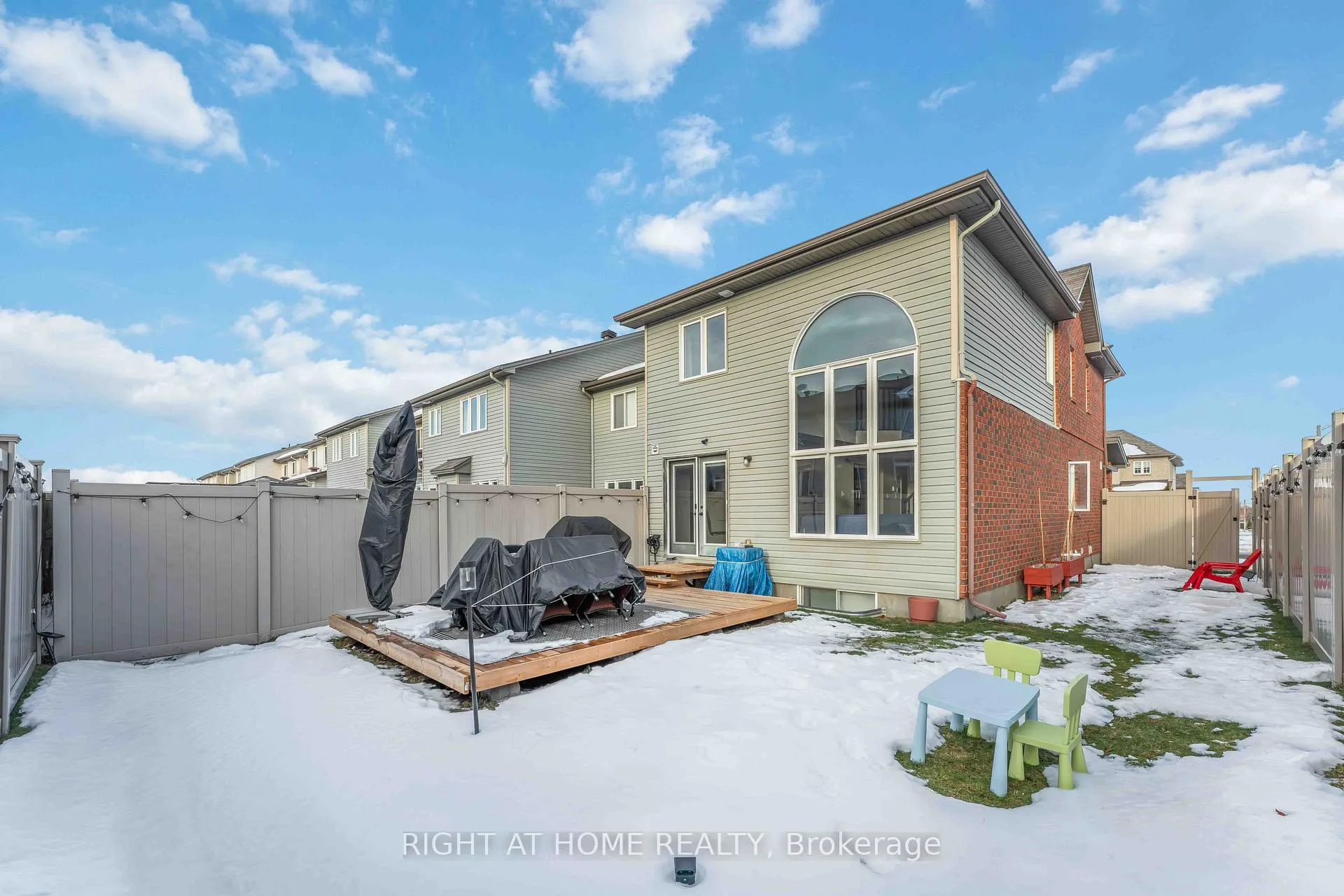 Photo 26 of 237 Kingswell Street, Ottawa, Leitrim — HOMEH