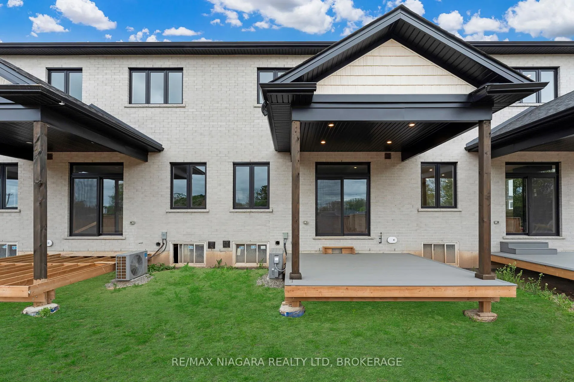 Photo 29 of 6196 Curlin Crescent, Niagara Falls, Forestview — HOMEH