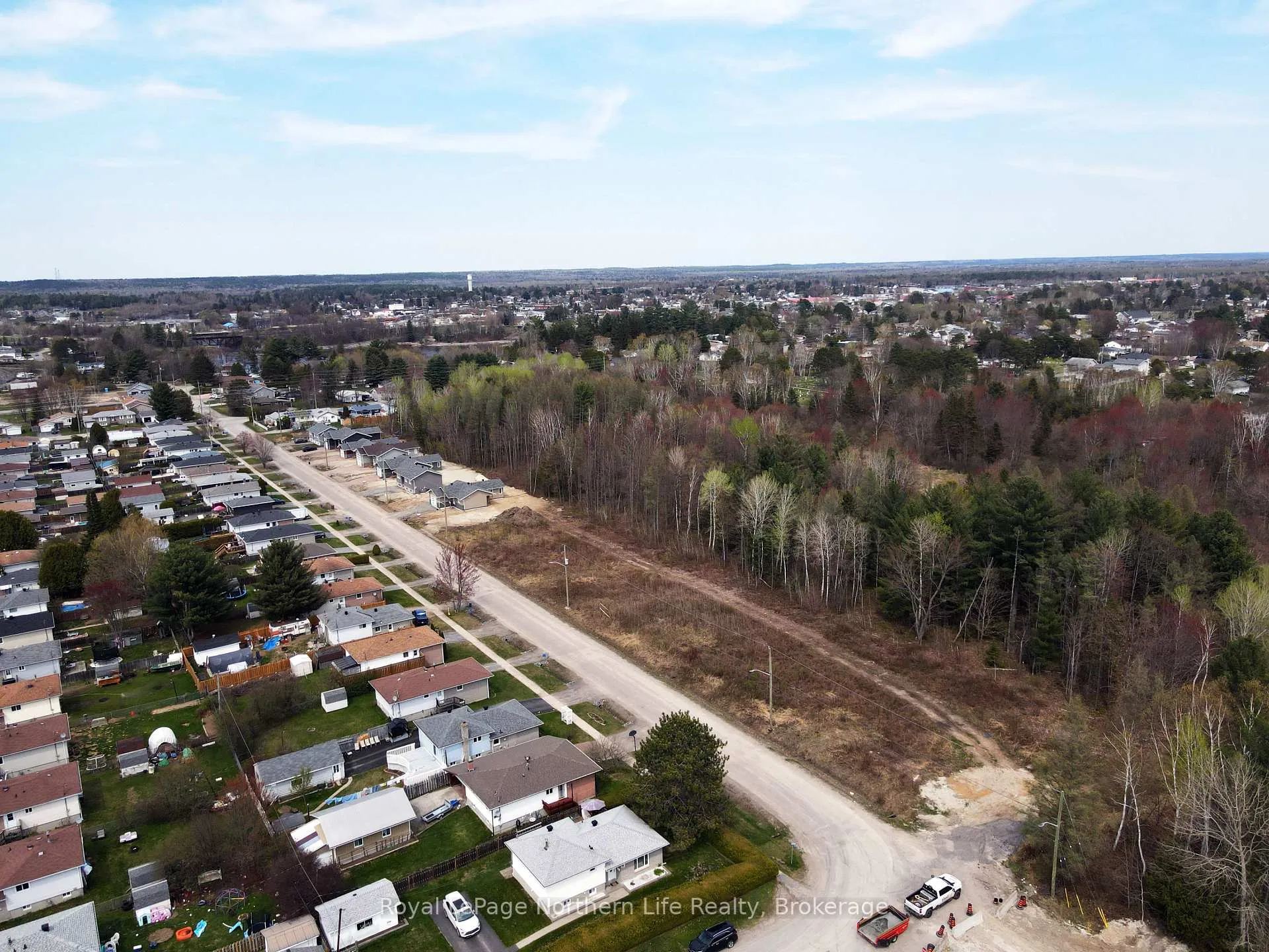 Photo 6 of 428 Roy Street, West Nipissing, Sturgeon Falls — HOMEH