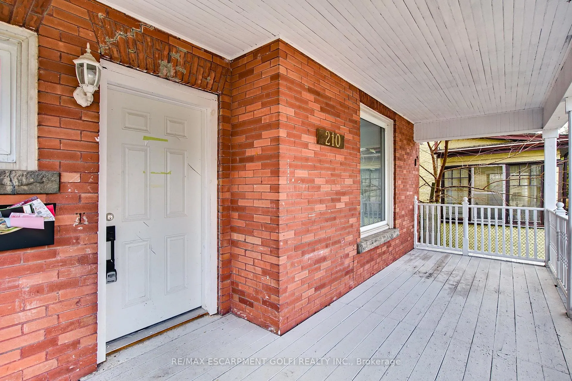 Photo 4 of 210 Lock Street W, Haldimand, Dunnville — HOMEH