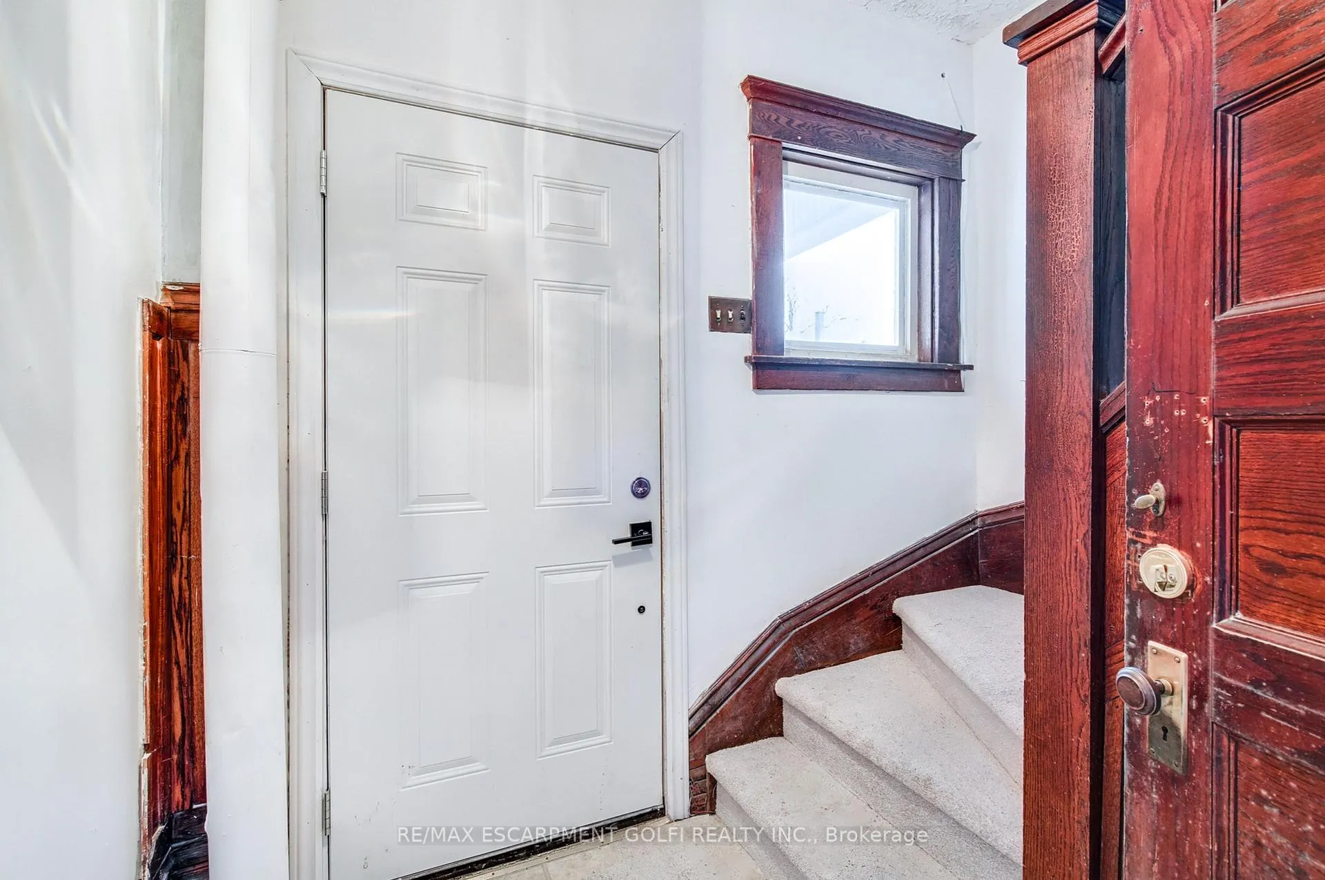Photo 5 of 210 Lock Street W, Haldimand, Dunnville — HOMEH