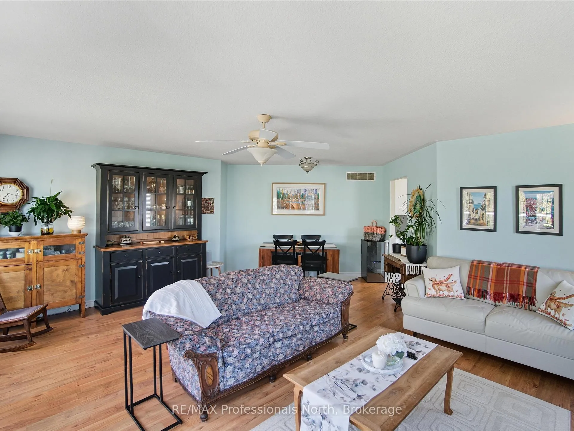 Photo 8 of 17 Keall Crescent, Bracebridge, Monck (Bracebridge) — HOMEH
