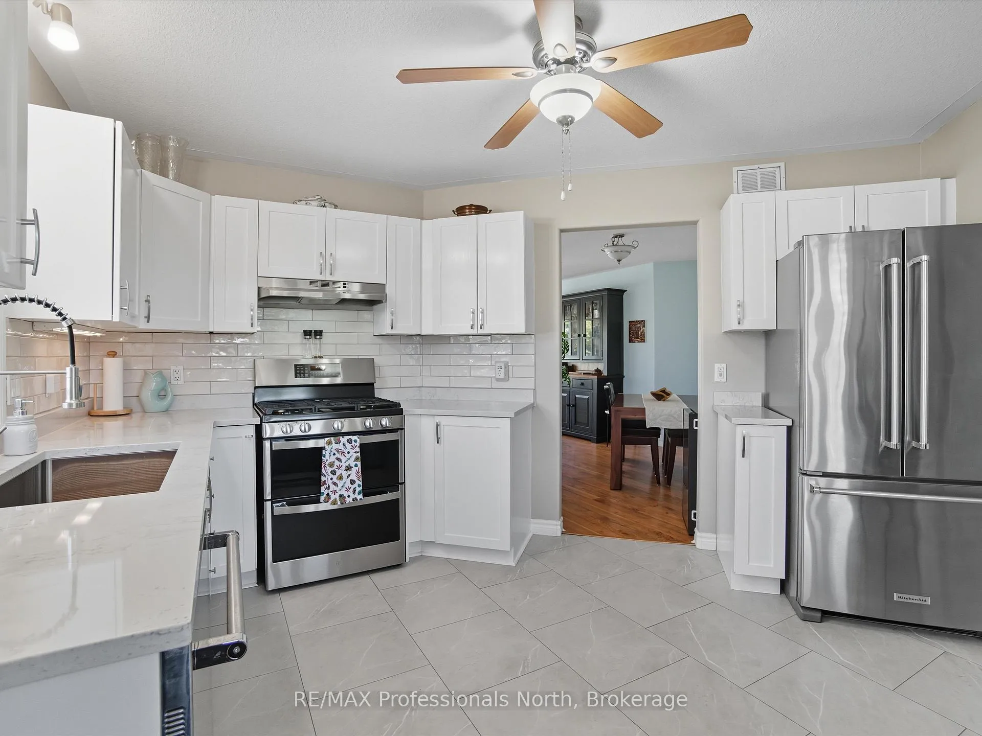 Photo 14 of 17 Keall Crescent, Bracebridge, Monck (Bracebridge) — HOMEH