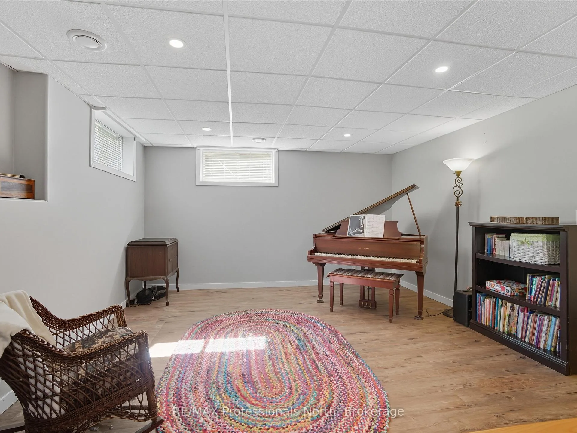 Photo 21 of 17 Keall Crescent, Bracebridge, Monck (Bracebridge) — HOMEH