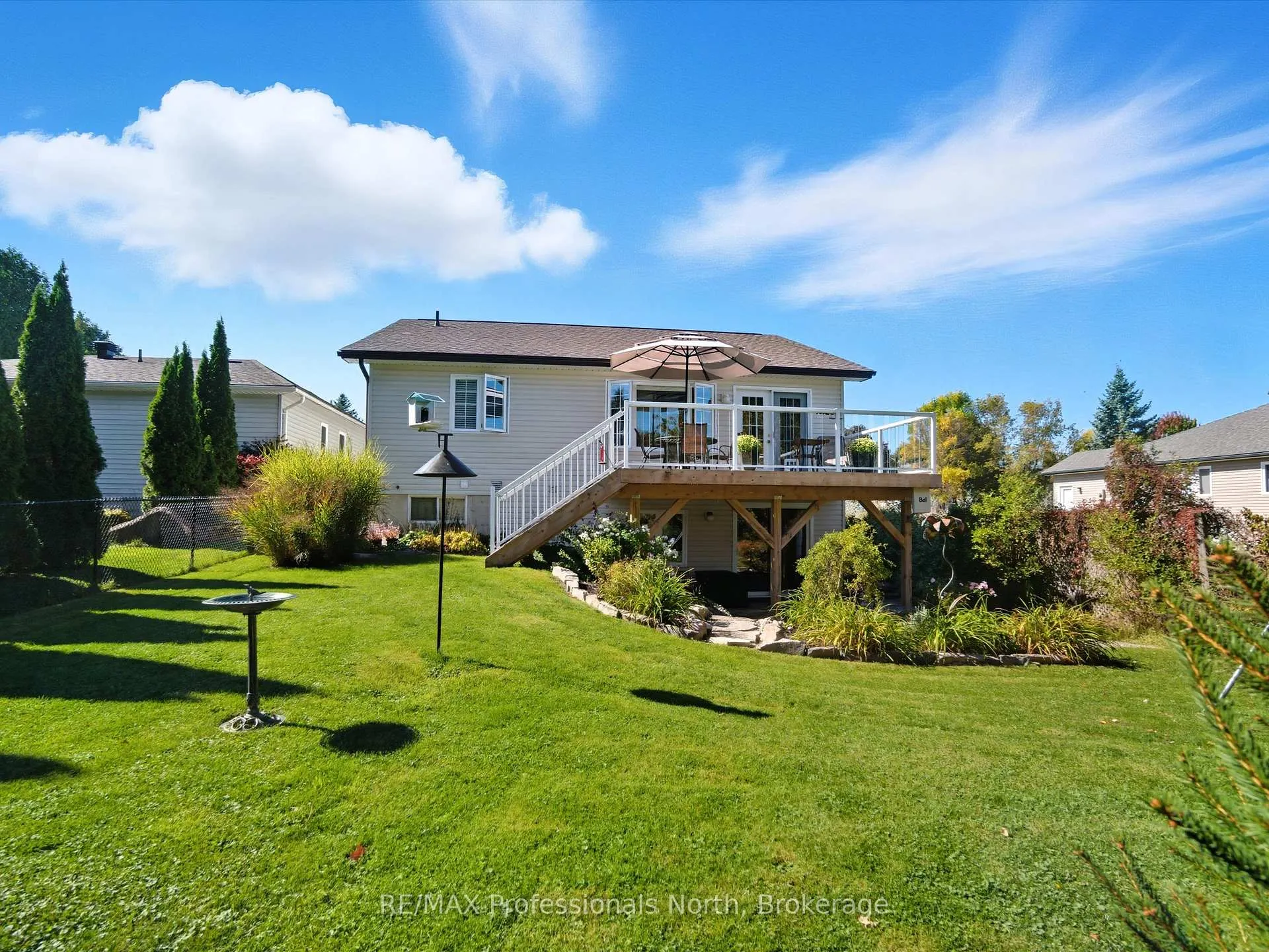 Photo 40 of 17 Keall Crescent, Bracebridge, Monck (Bracebridge) — HOMEH