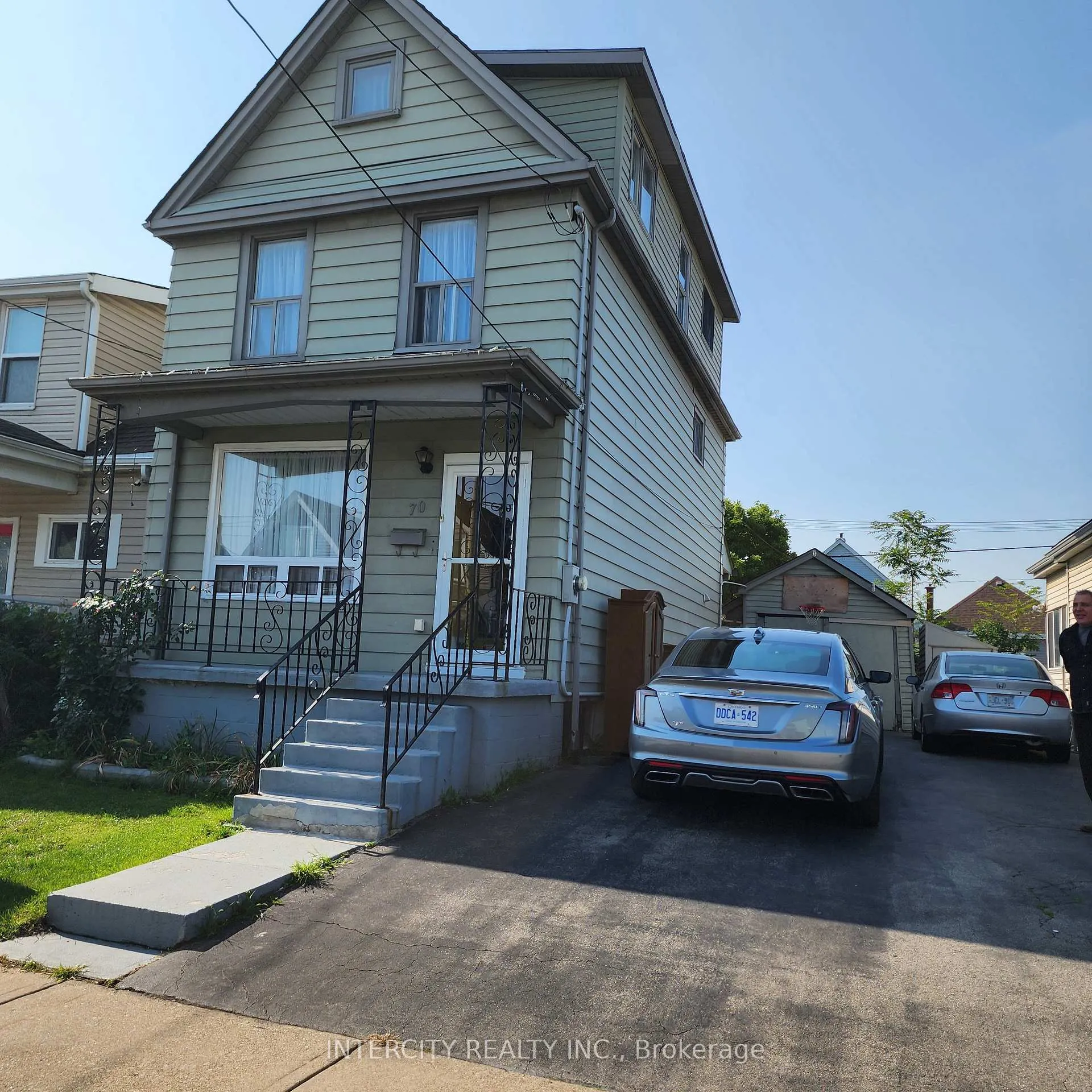 Photo 2 of 70 Mayflower Avenue, Hamilton, Crown Point — HOMEH