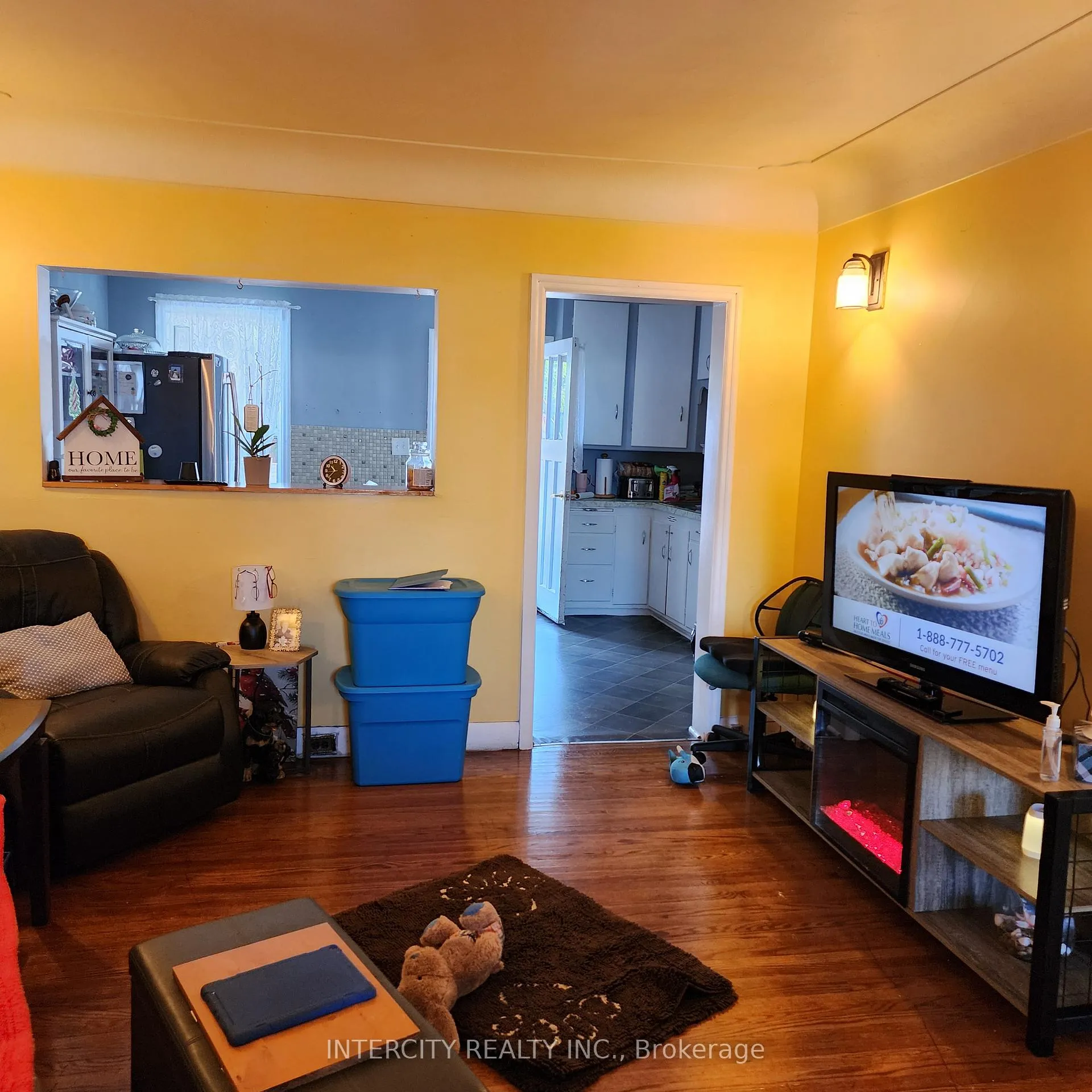 Photo 7 of 70 Mayflower Avenue, Hamilton, Crown Point — HOMEH