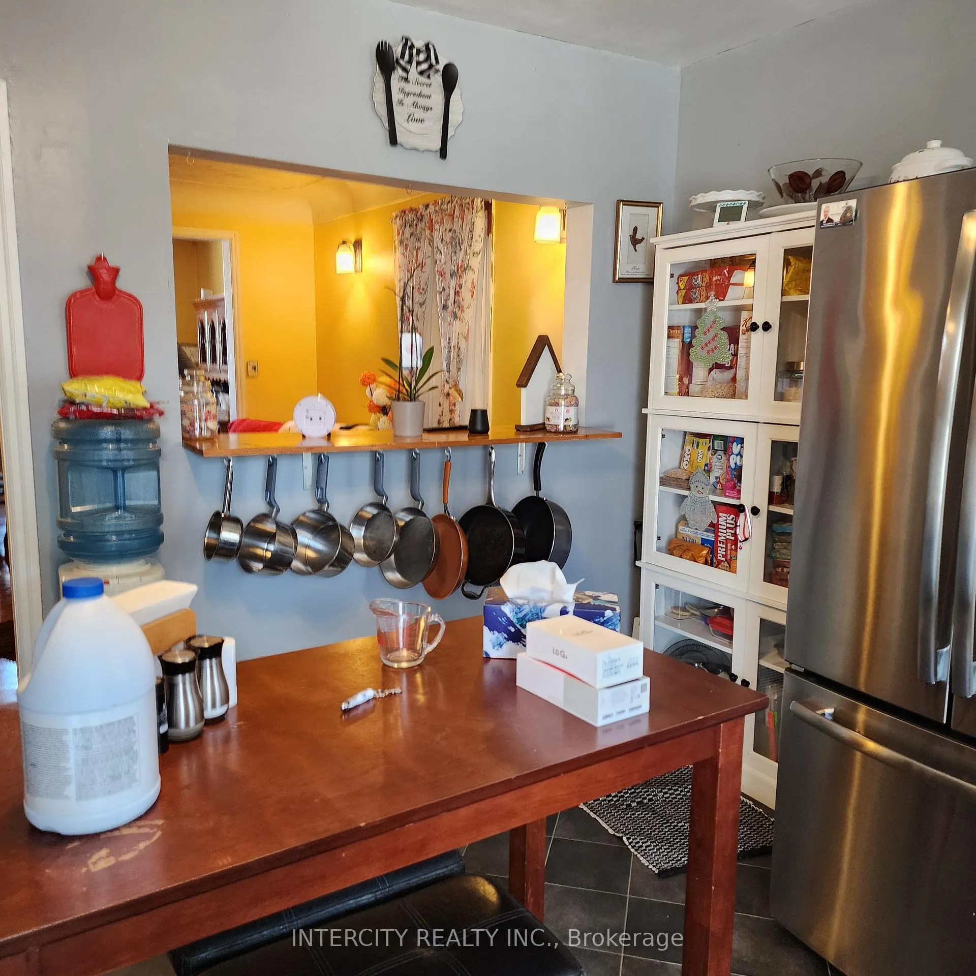 Photo 9 of 70 Mayflower Avenue, Hamilton, Crown Point — HOMEH