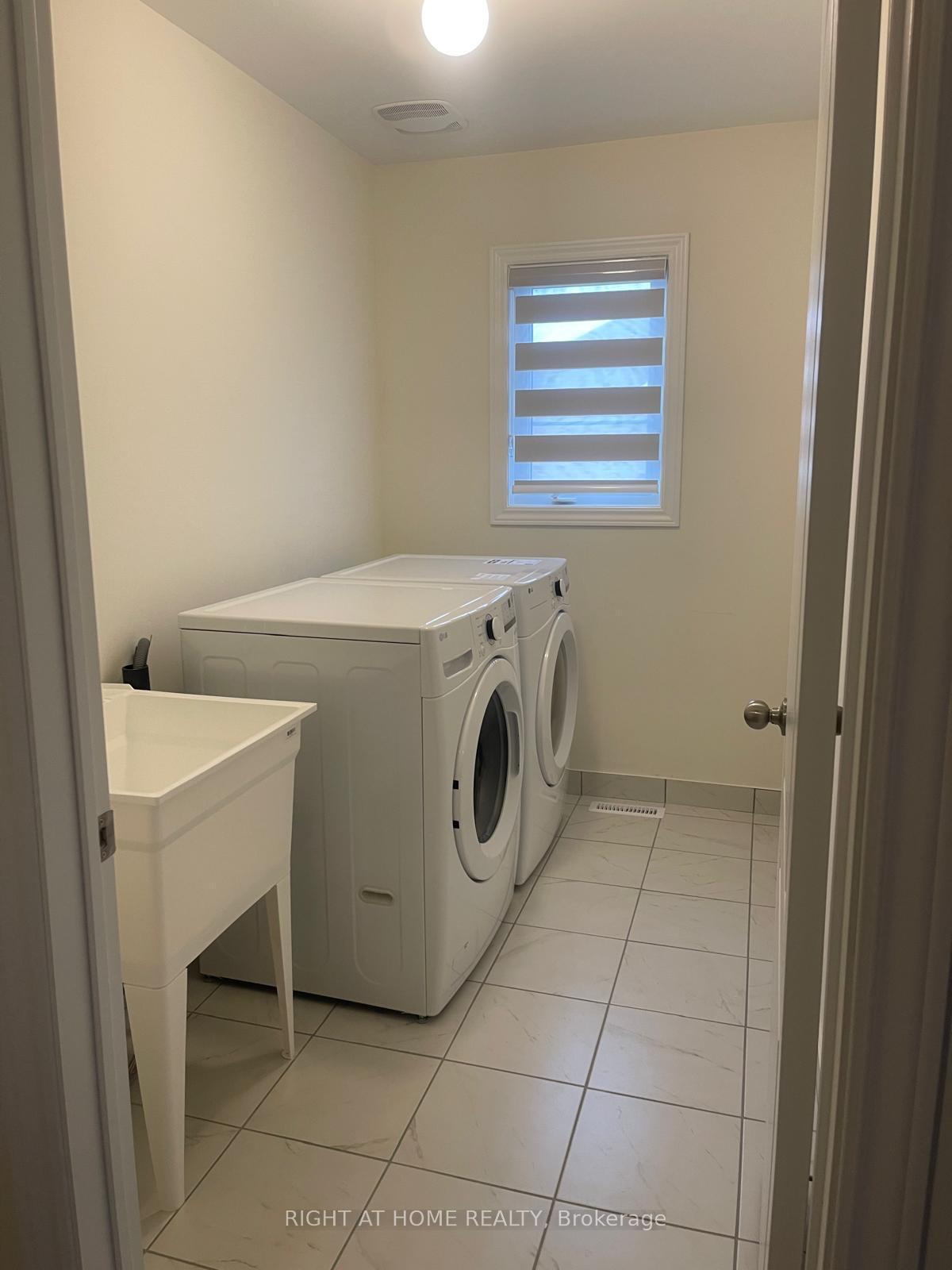 Photo 12 of 128 Hawkins Street, Georgina, Sutton & Jackson's Point — HOMEH
