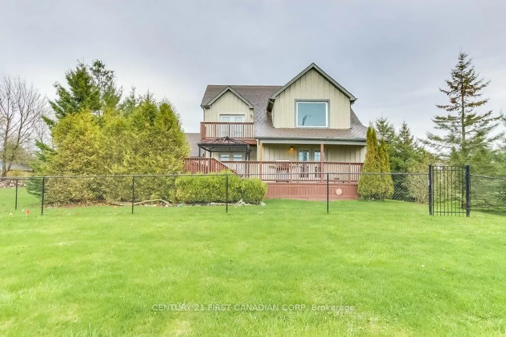 Photo 4 of 71889 Sunridge Crescent, Bluewater, Hay — HOMEH