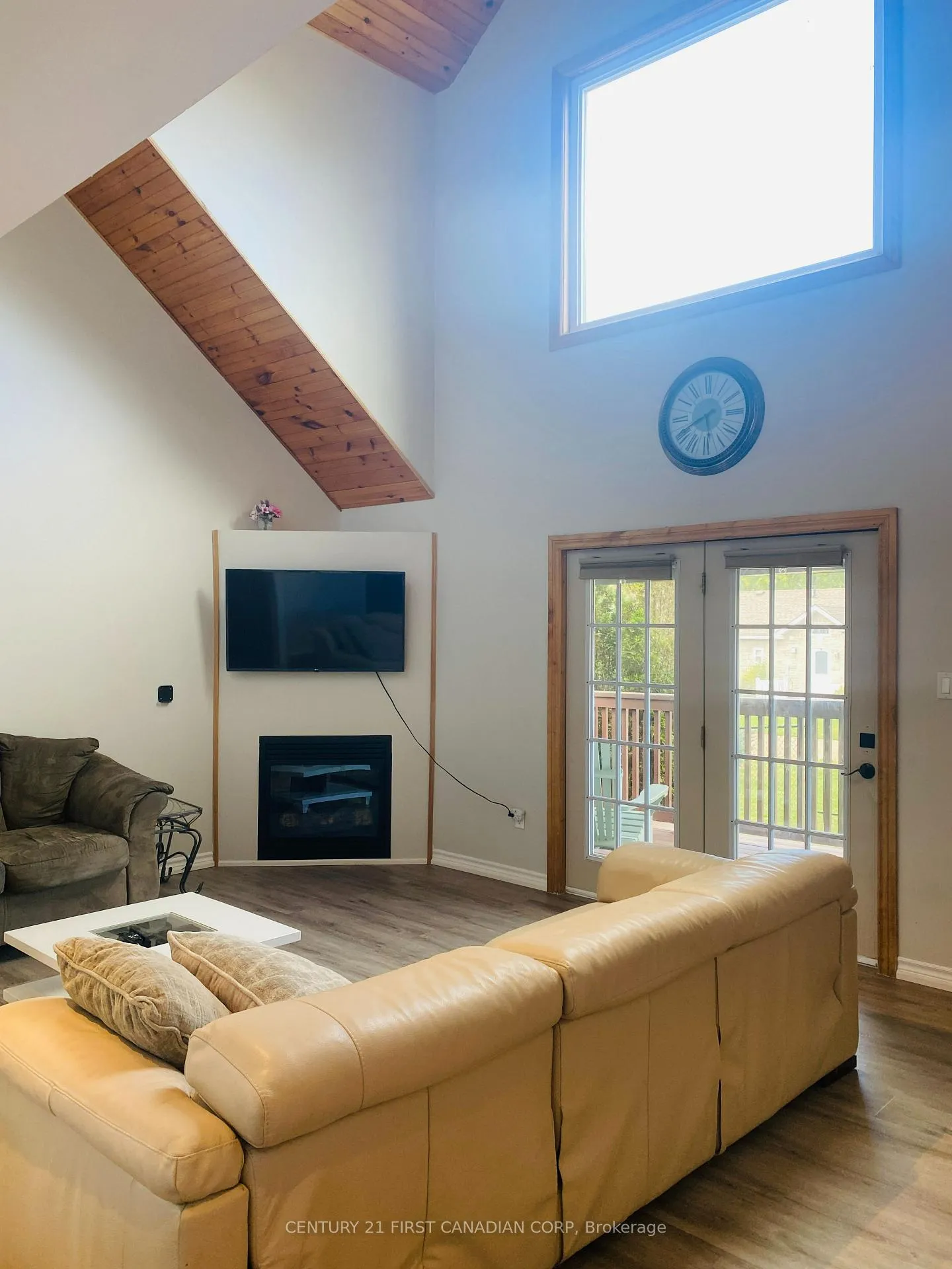 Photo 11 of 71889 Sunridge Crescent, Bluewater, Hay — HOMEH