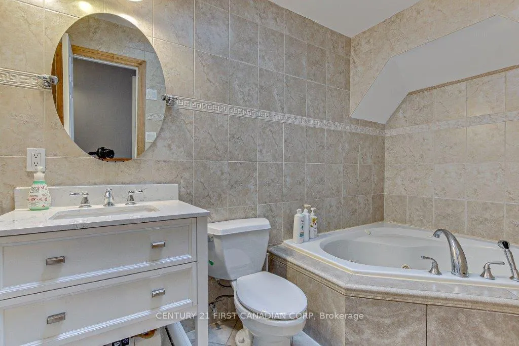 Photo 32 of 71889 Sunridge Crescent, Bluewater, Hay — HOMEH