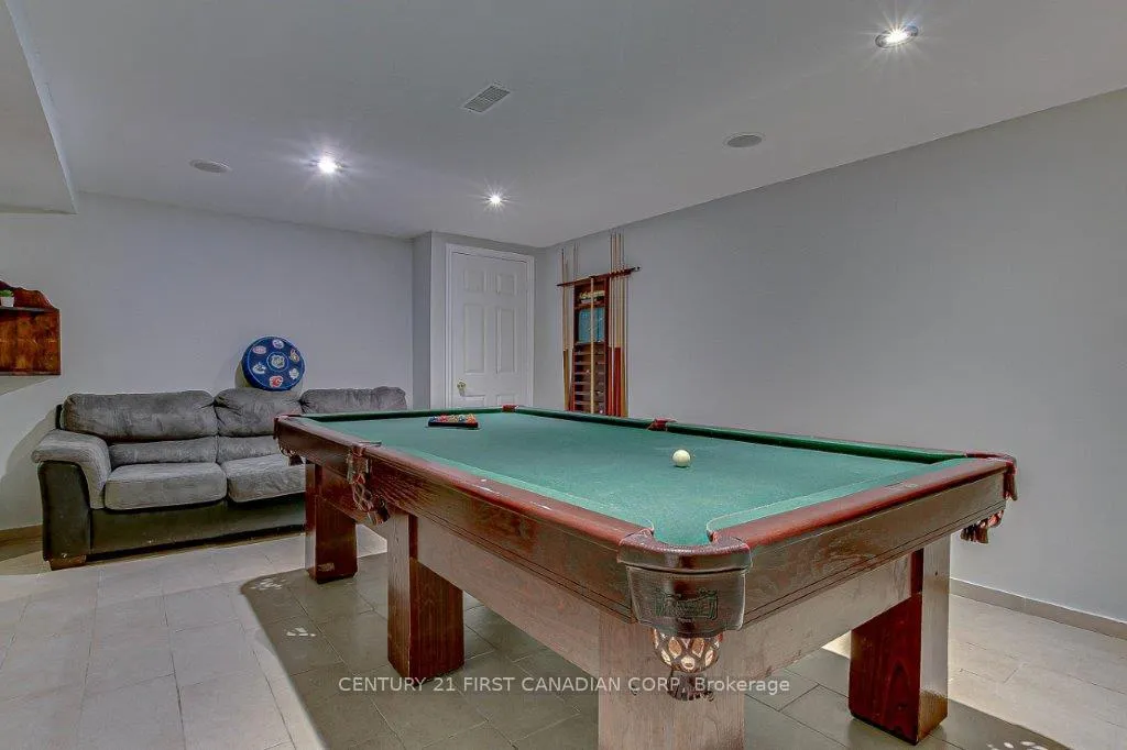Photo 37 of 71889 Sunridge Crescent, Bluewater, Hay — HOMEH