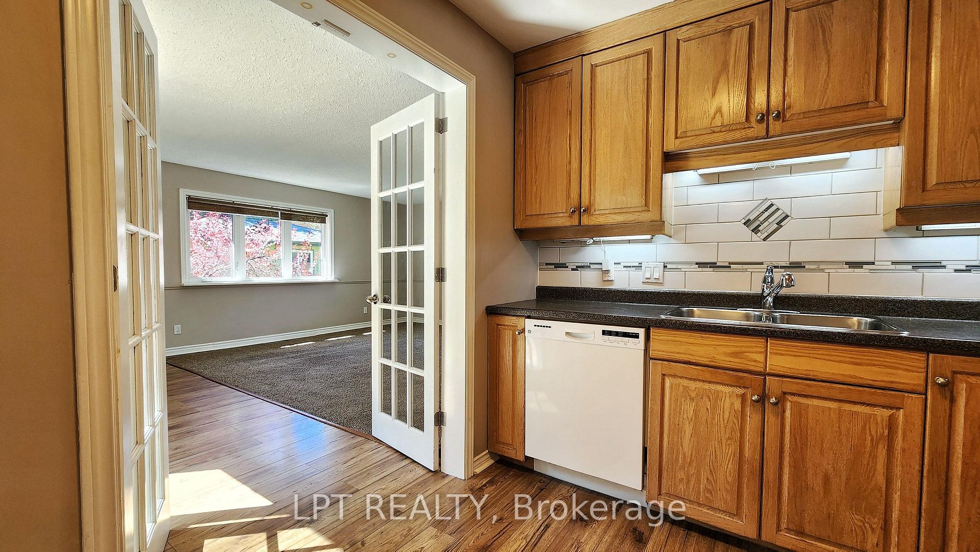 Photo 10 of 205 Christopher Street, Clearview, Stayner — HOMEH