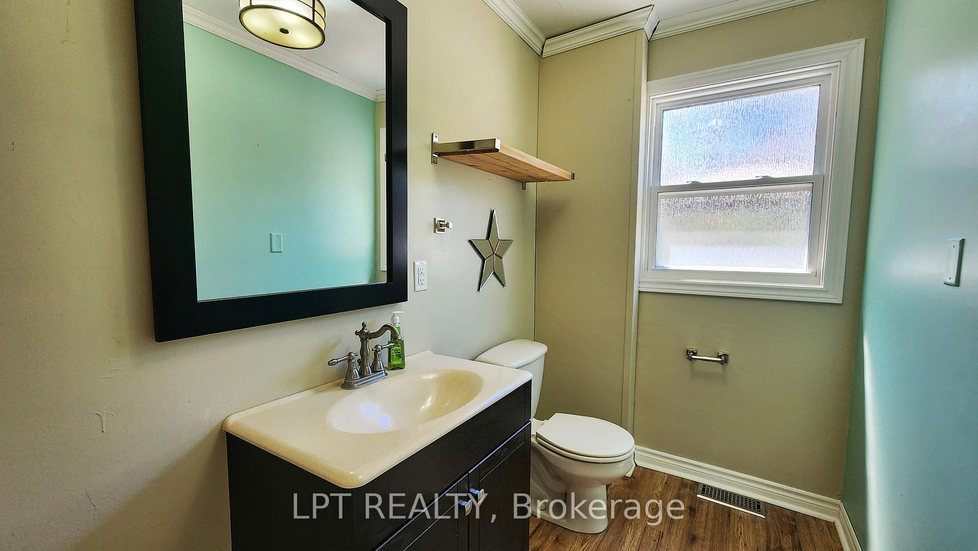 Photo 11 of 205 Christopher Street, Clearview, Stayner — HOMEH