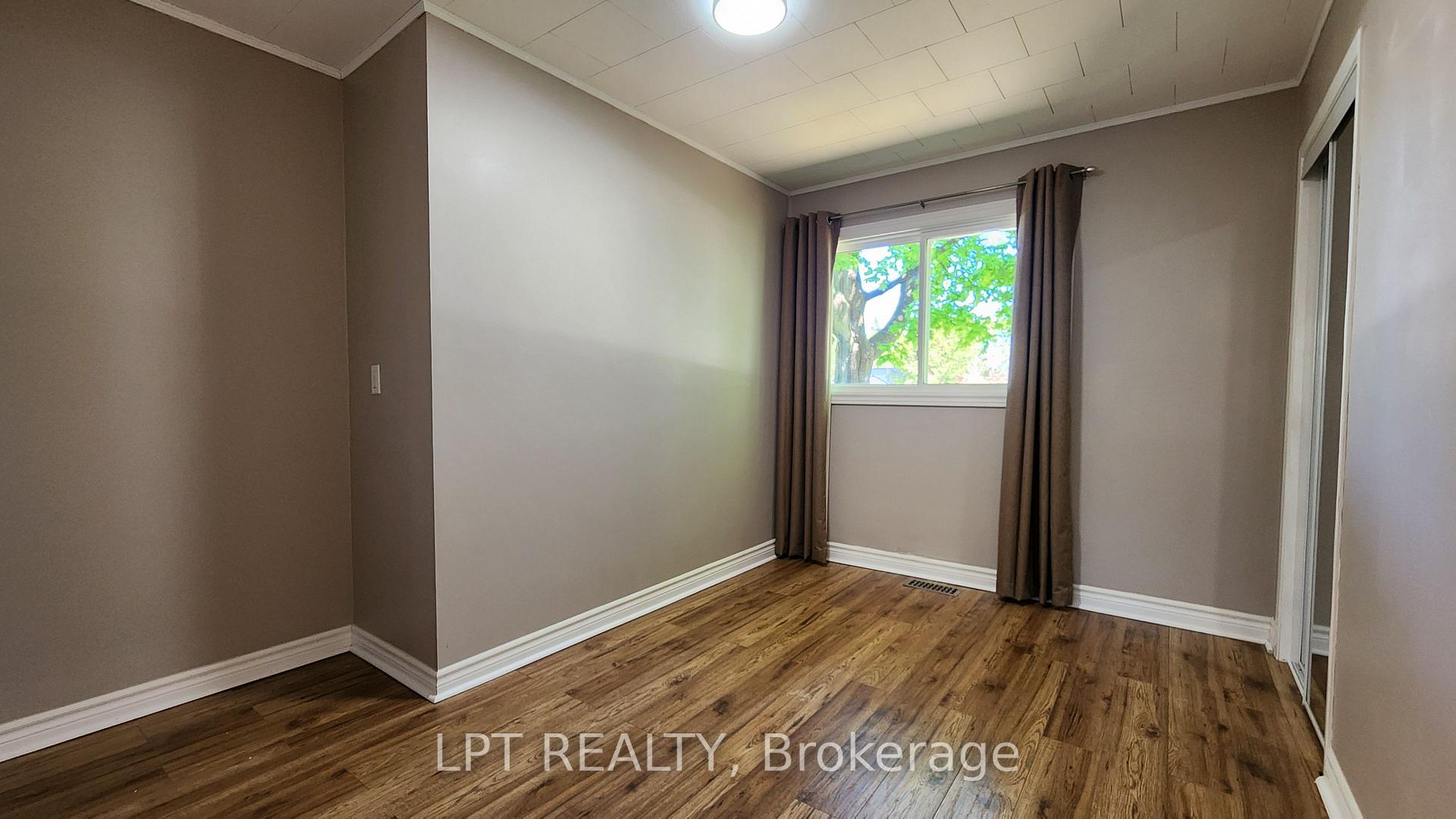 Photo 12 of 205 Christopher Street, Clearview, Stayner — HOMEH