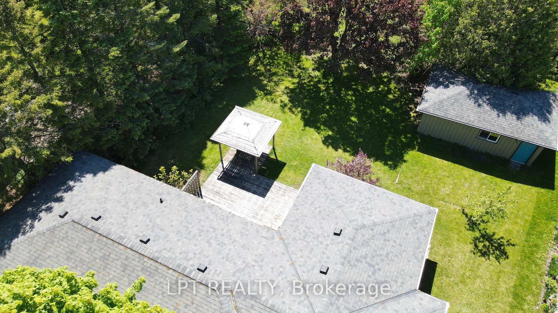 Photo 21 of 205 Christopher Street, Clearview, Stayner — HOMEH