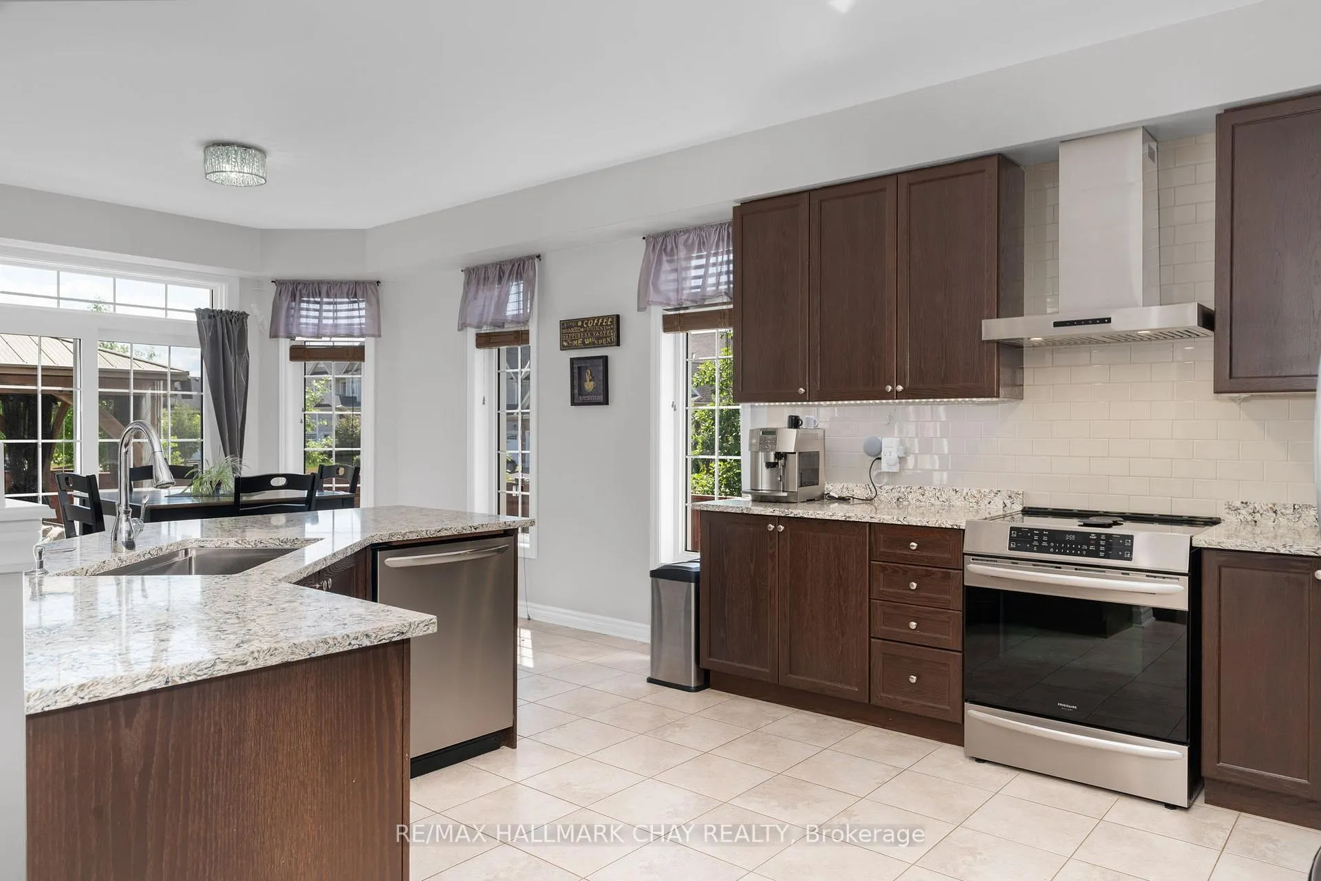 Photo 12 of 117 Mount Crescent, Essa, Angus — HOMEH