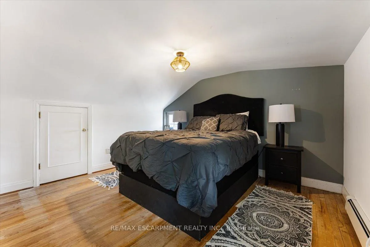 Photo 23 of 23 Nelles Boulevard, Grimsby, Grimsby West — HOMEH