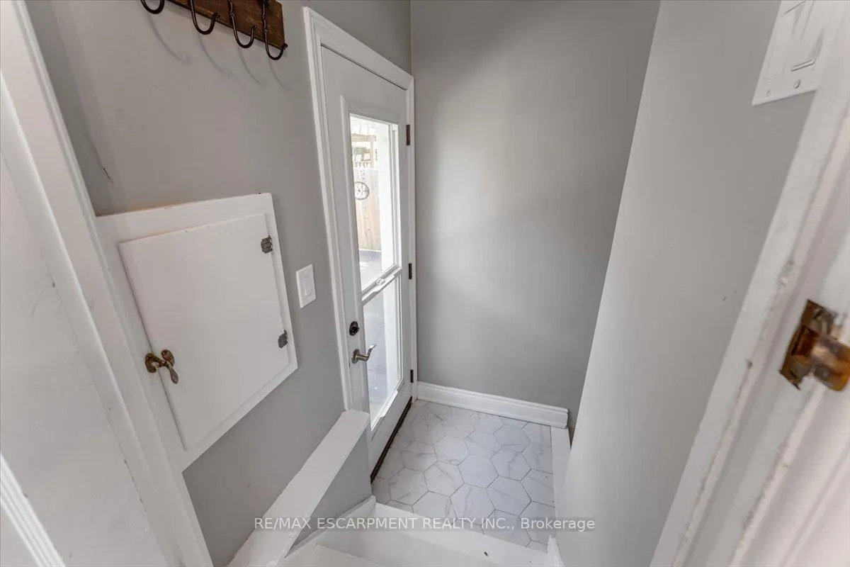 Photo 28 of 23 Nelles Boulevard, Grimsby, Grimsby West — HOMEH