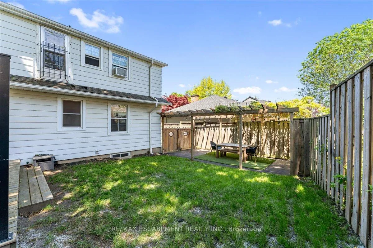 Photo 35 of 23 Nelles Boulevard, Grimsby, Grimsby West — HOMEH