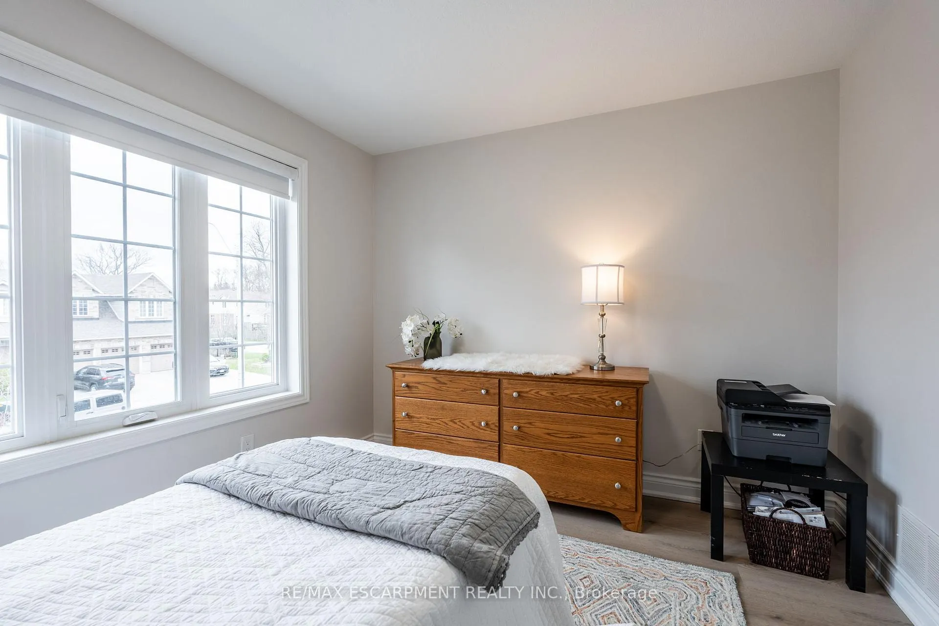 Photo 41 of 48 Goldenview Court, Hamilton, Waterdown — HOMEH