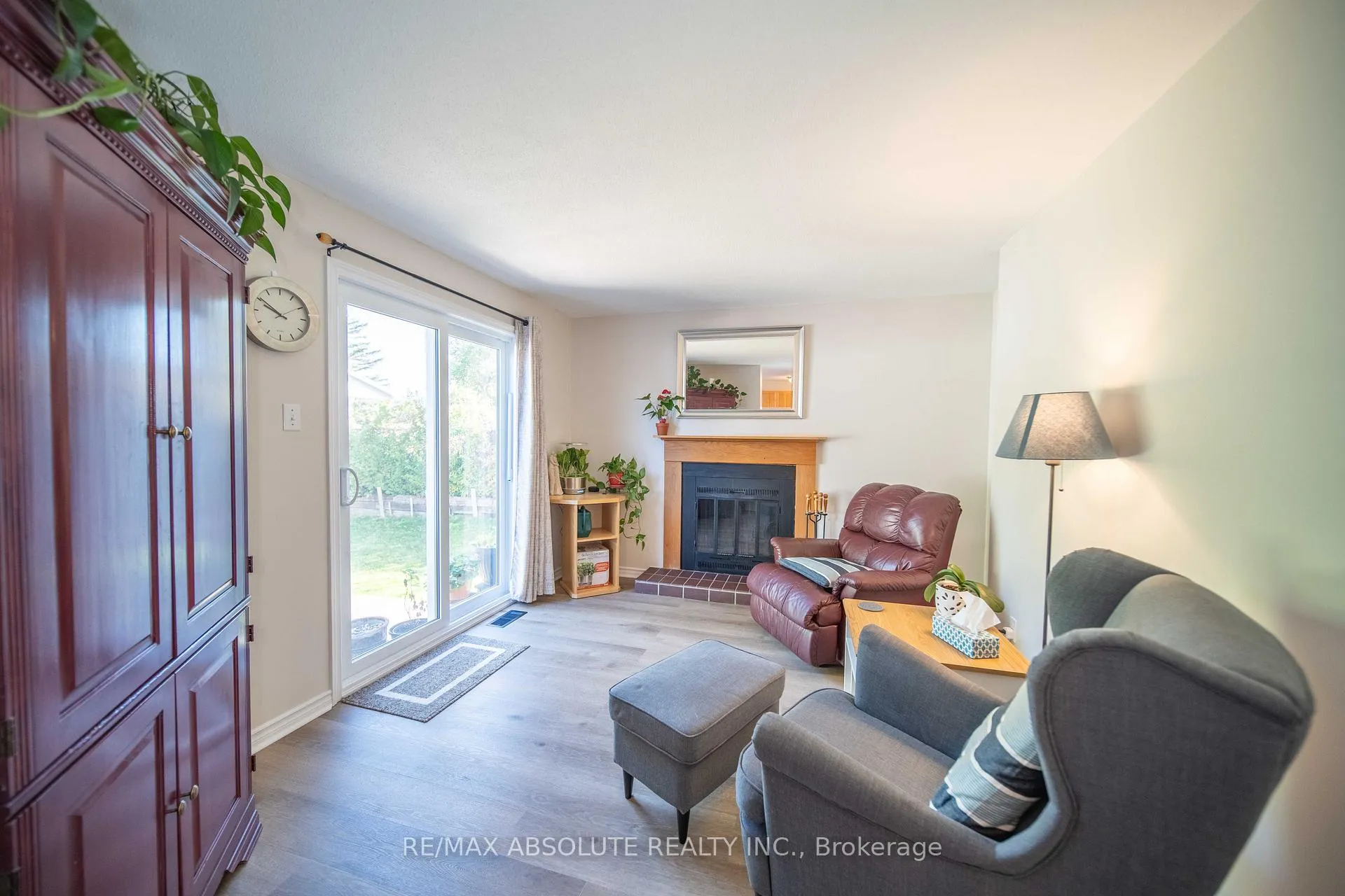 Photo 20 of 198 Hoylake Crescent, Ottawa, Bilberry Creek/Queenswood Heights — HOMEH